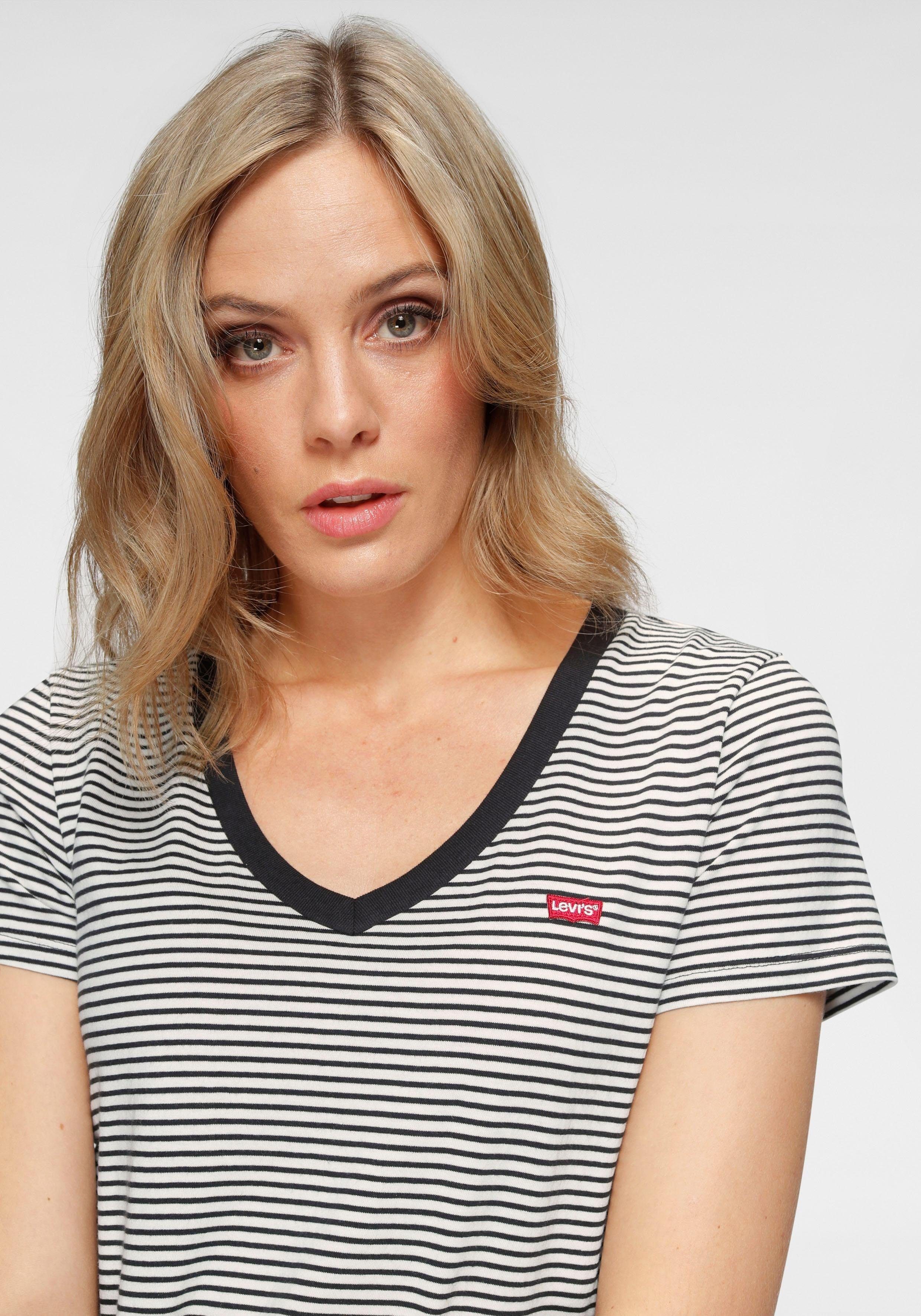 Levi's® V-Shirt PERFECT VNECK mit Mini-Batwing-Logostickerei