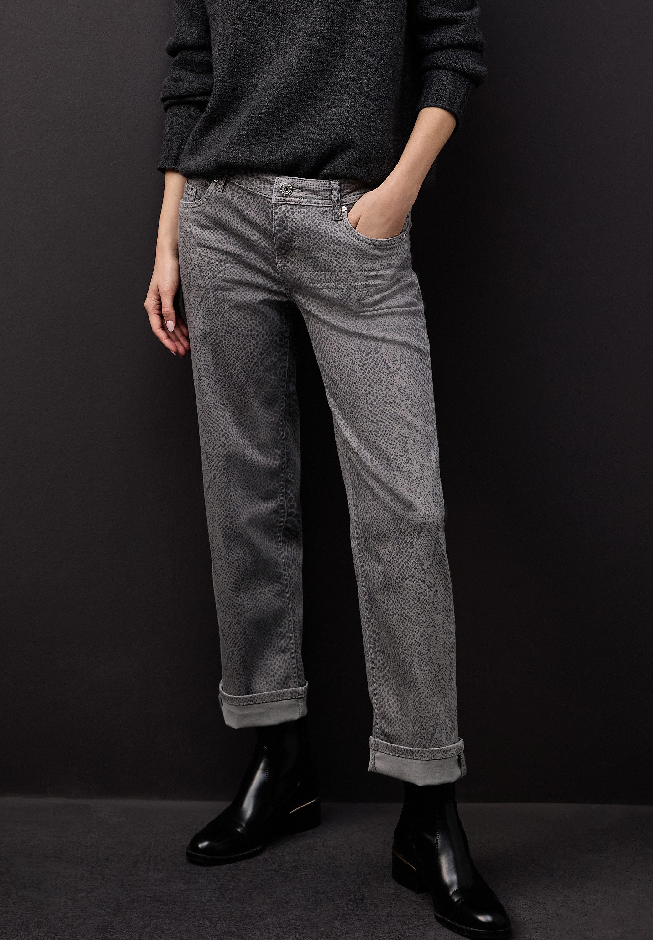 STREET ONE 5-Pocket-Jeans Graue Waschung, trendiger Snake Print