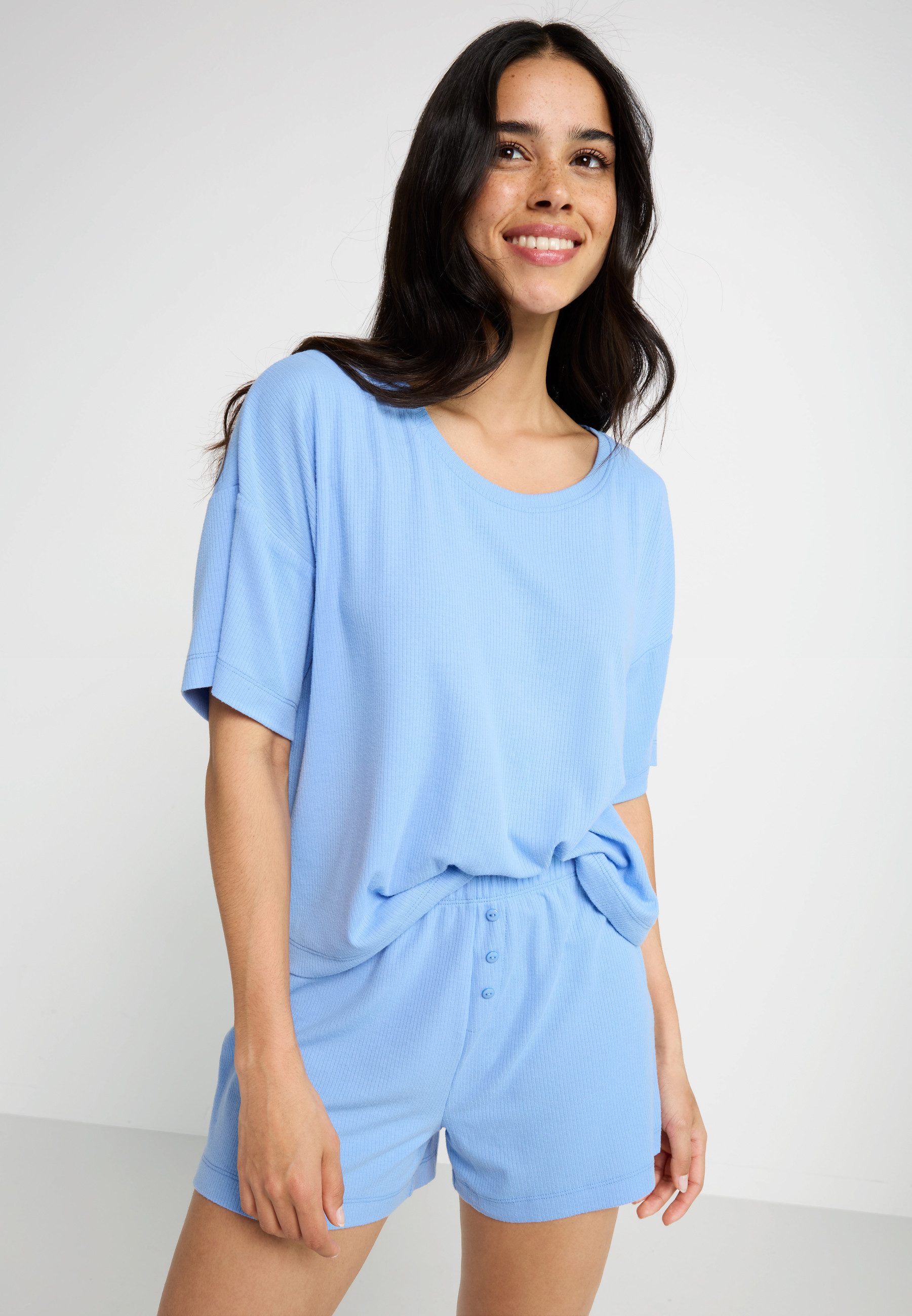 LSCN by LASCANA Shorty (2 tlg) mit Zierknopfleiste an der Hose