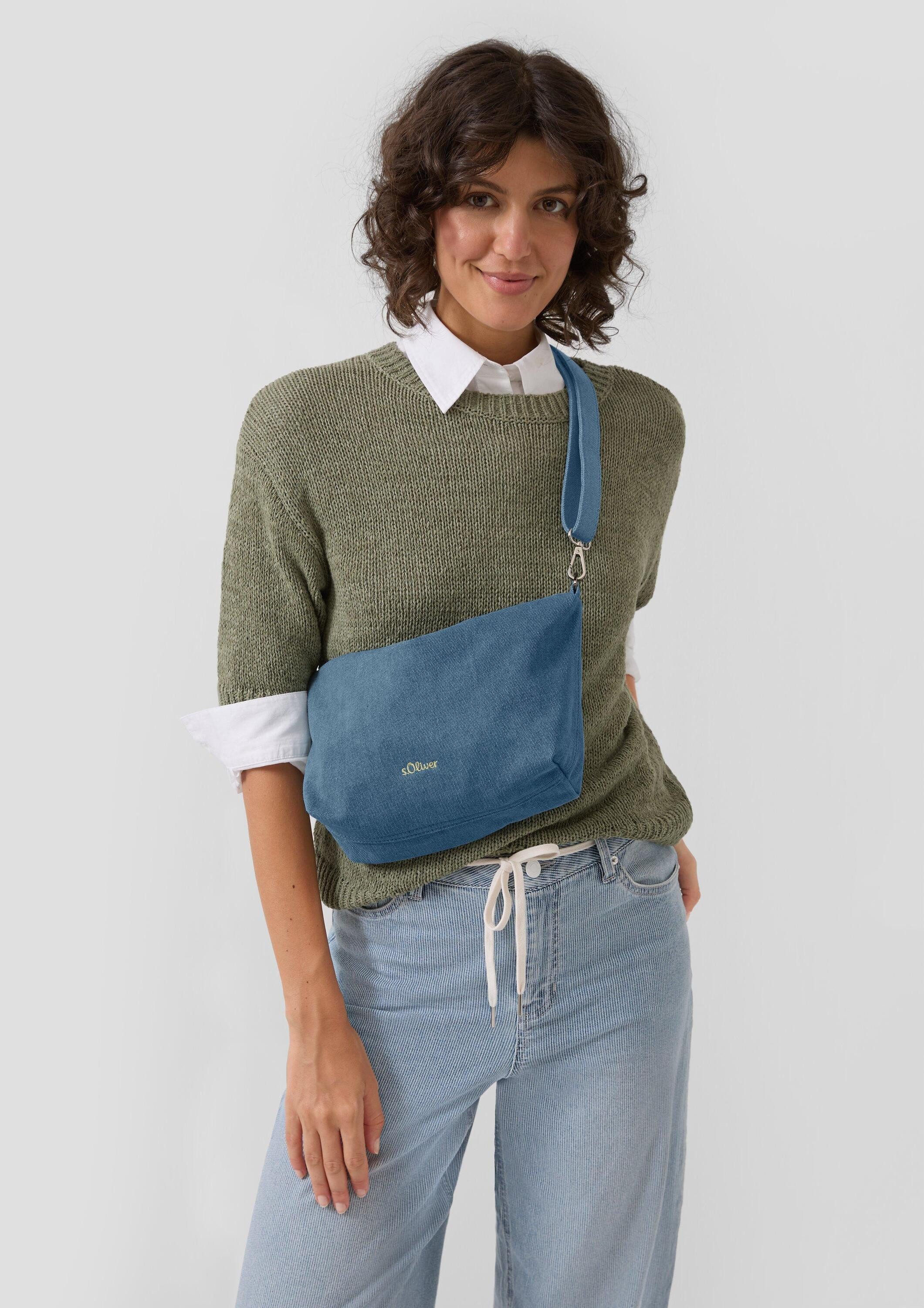 s.Oliver Umhängetasche Tasche, Crossbody-Bag aus Denim mit längenverstellbarem Schultergurt