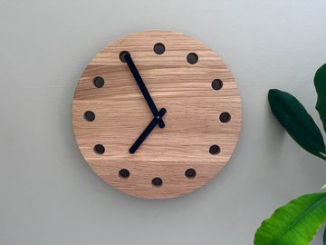 Natuhr Wanduhr Dot Holzwanduhr Eiche massiv (geräuscharmes Quarzuhrwerk)