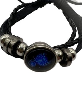 Stelby Armband mit Gravur Armband Sternzeichen Skorpion mit 3D Gravur im Glas