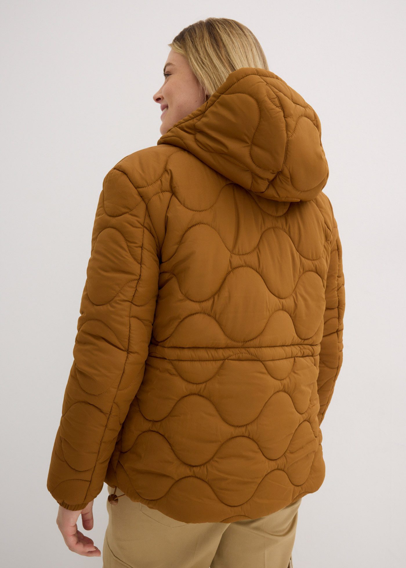 bonprix Steppjacke Casual Stil, Kurzparka mit Taillen-Kordelzug, hochwertige Steppung
