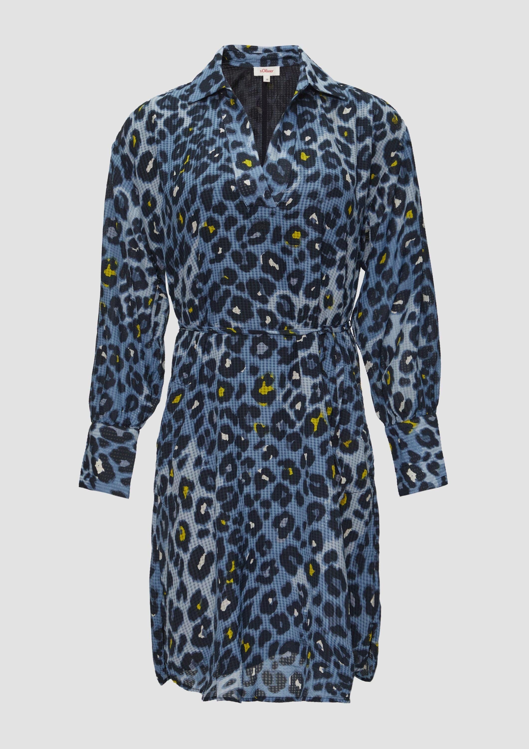 s.Oliver Minikleid Kleid Hemdblusenkleid aus Viskosemix mit Strukturmuster