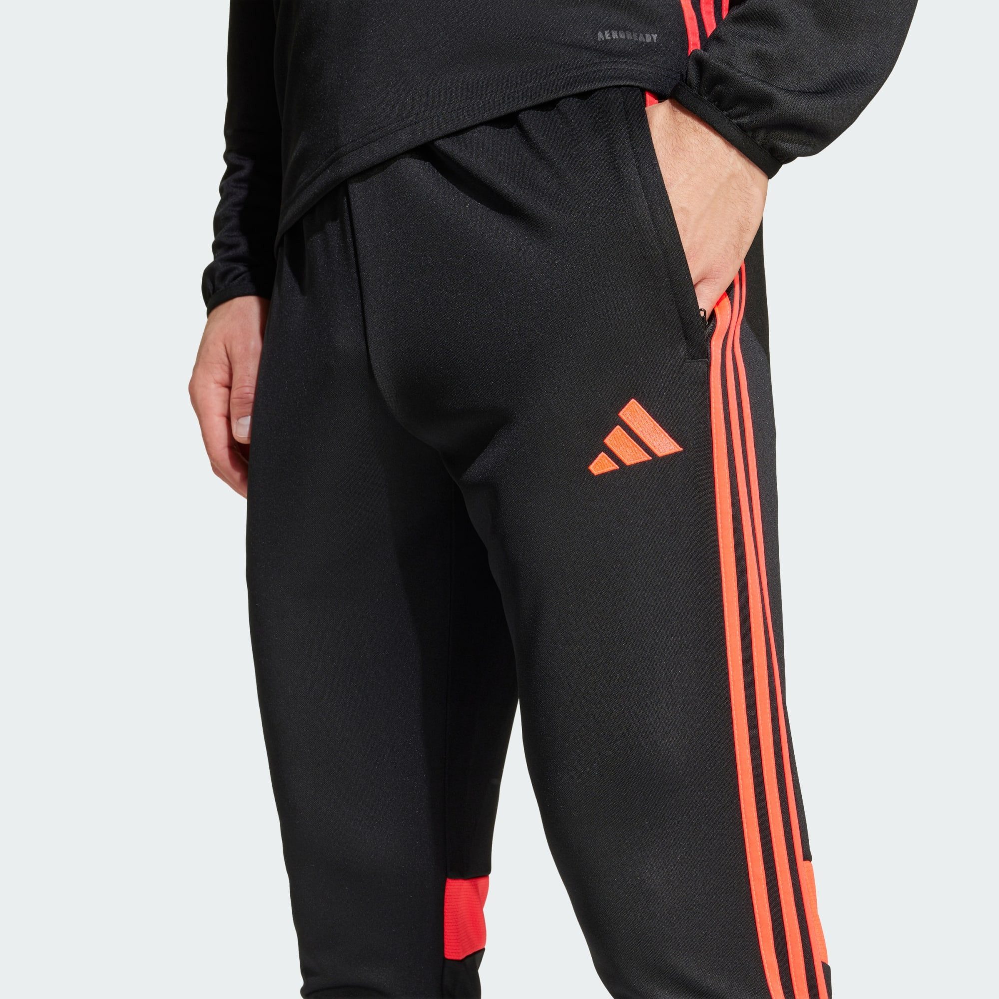 adidas Performance Trainingshose TIRO 25 ESSENTIALS TRAININGSHOSE (1-tlg)
