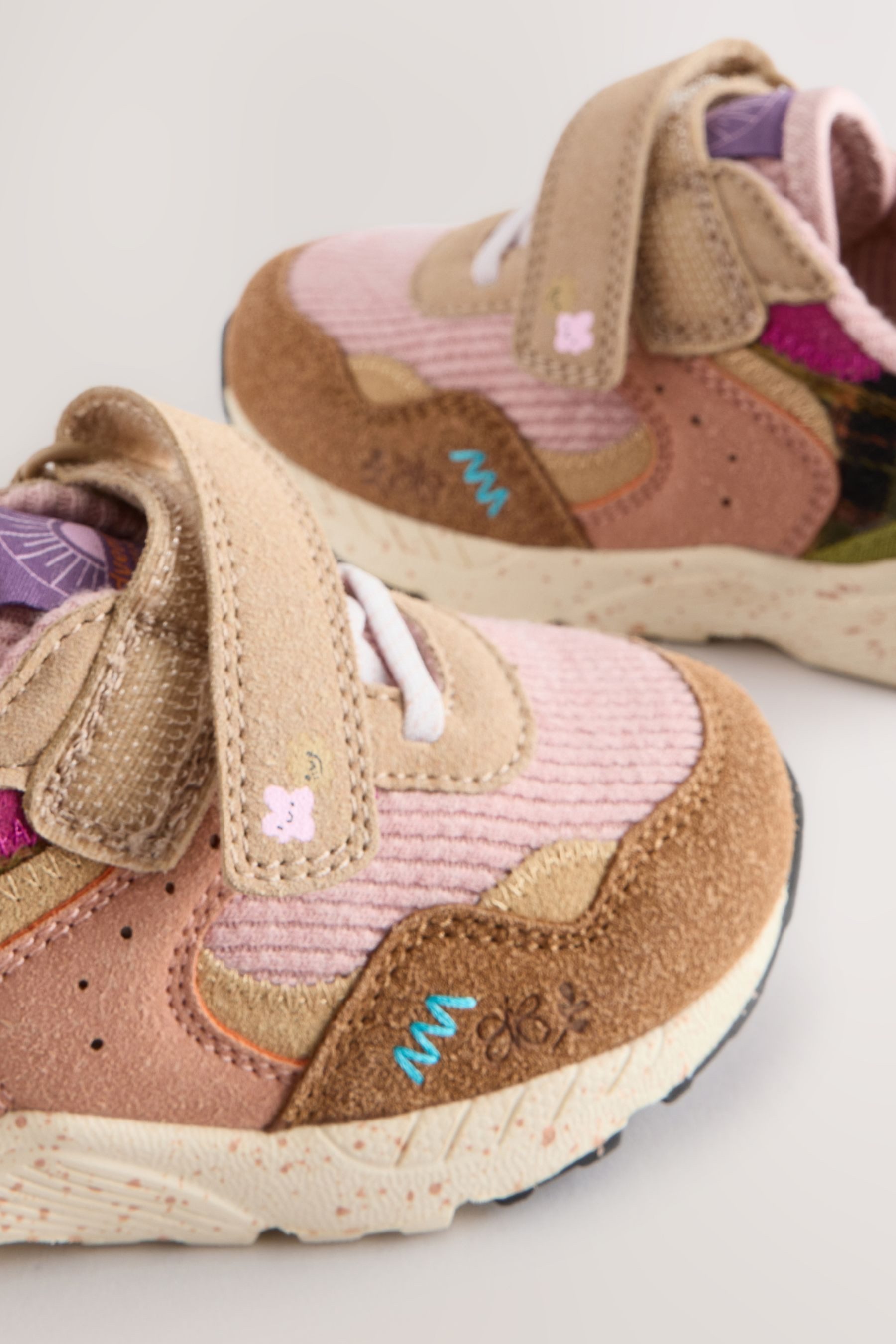 Next Sneaker Klettverschluss und Elastikschnürsenkel Sneaker (1-tlg)