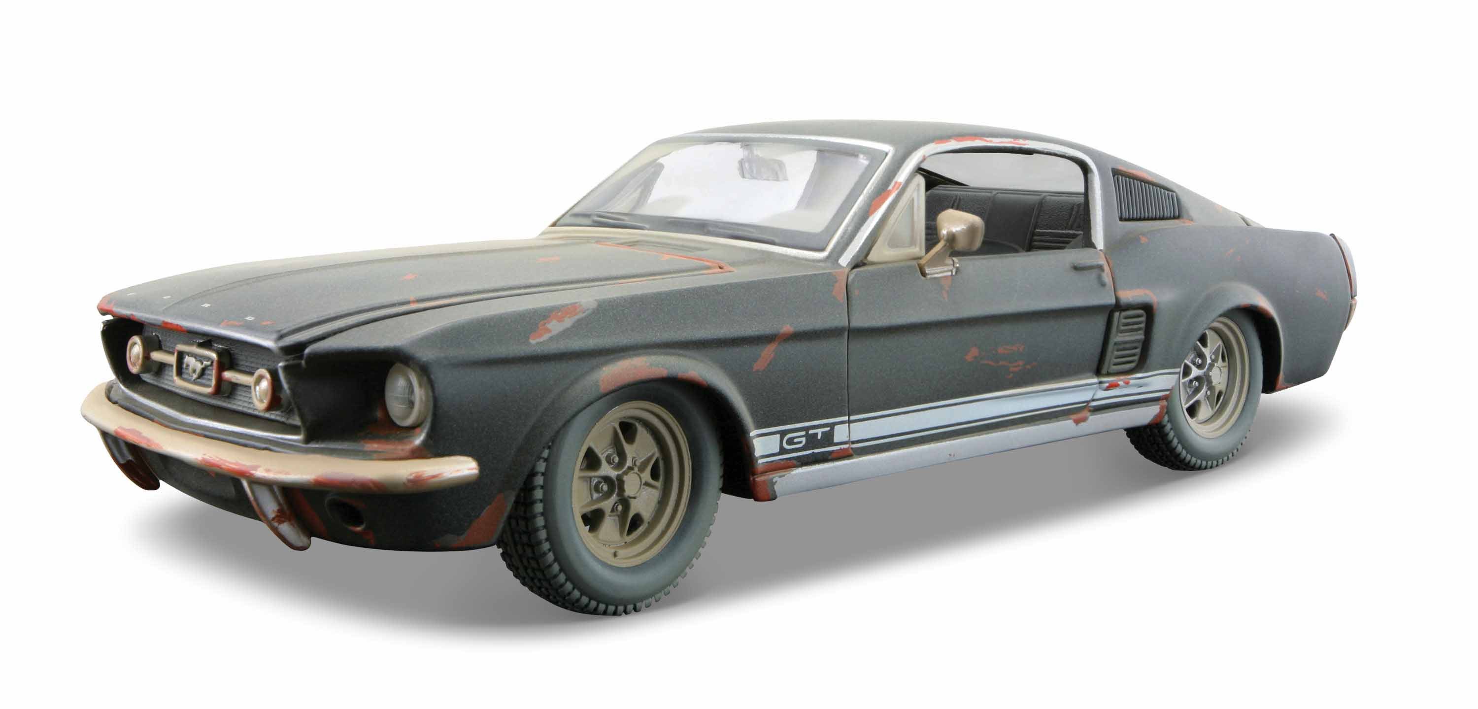 Maisto® Modellauto Old Friends - Ford Mustang GT 1967, Maßstab 1:24, originalgetreue Innenausstattung