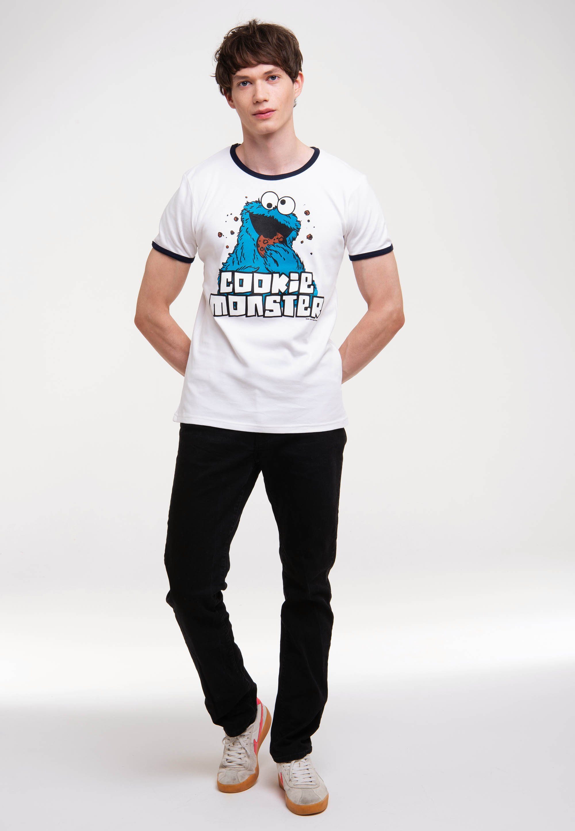 LOGOSHIRT T-Shirt Cookie Monster mit weiß-dunkelblau farblich Bündchen abgesetzten