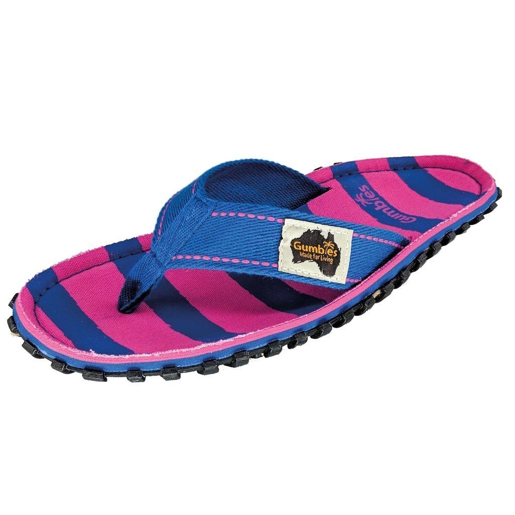 Gumbies Original in Pink & Blue Stripe T-Strap-Zehentrenner aus recycelten Materialien hergestellt, stabile Gummisole