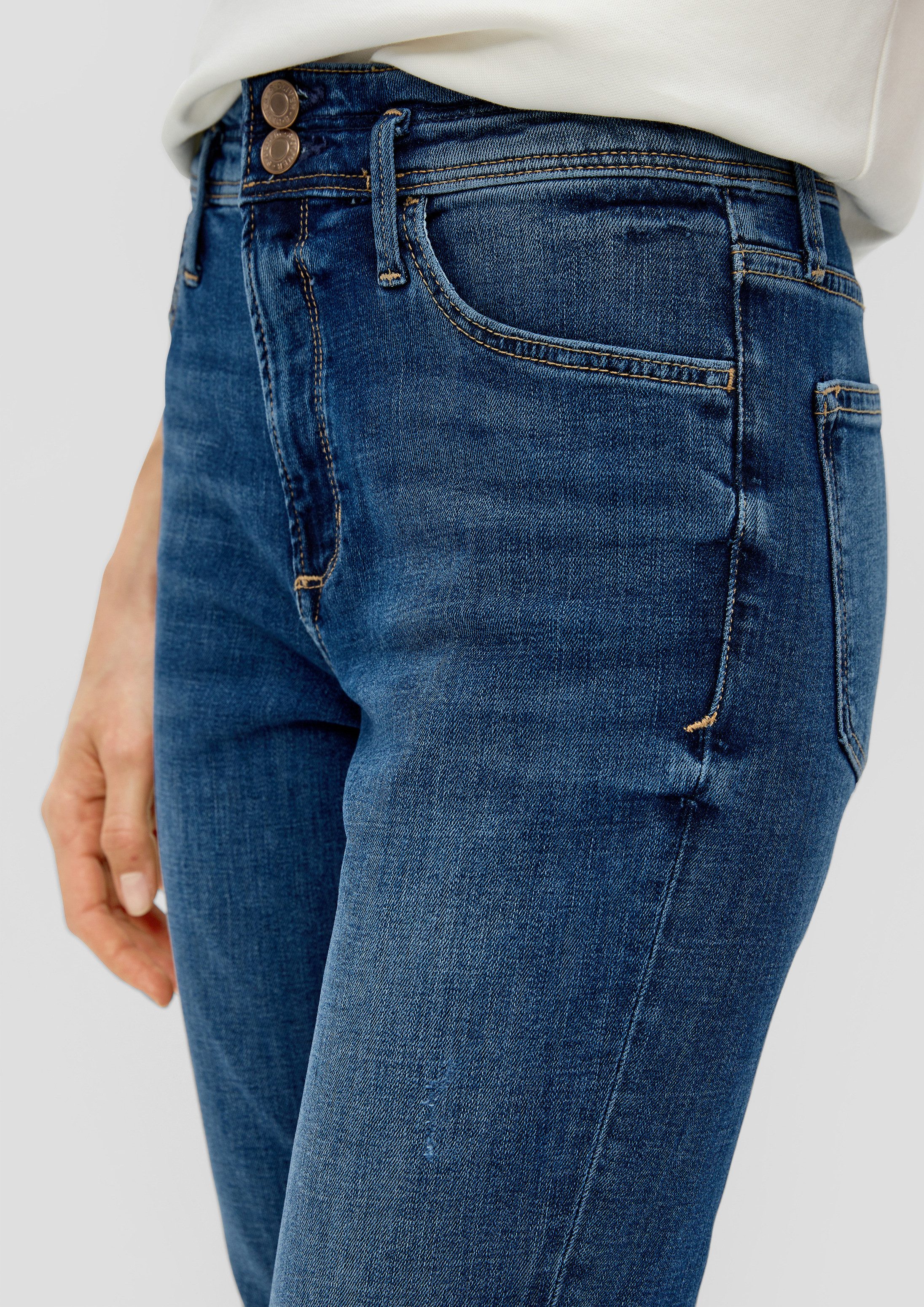 s.Oliver Jeansshorts Jeans-Hose BETSY Capri-Jeans Betsy / Slim Fit / Mid Rise / Slim Leg