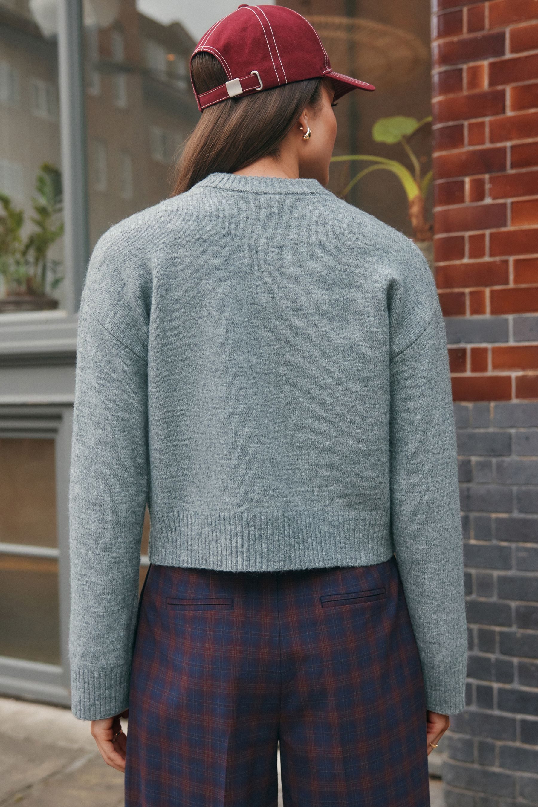 Next V-Ausschnitt-Pullover Strickpullover mit V-Ausschnitt + Sportschriftzu günstig online kaufen