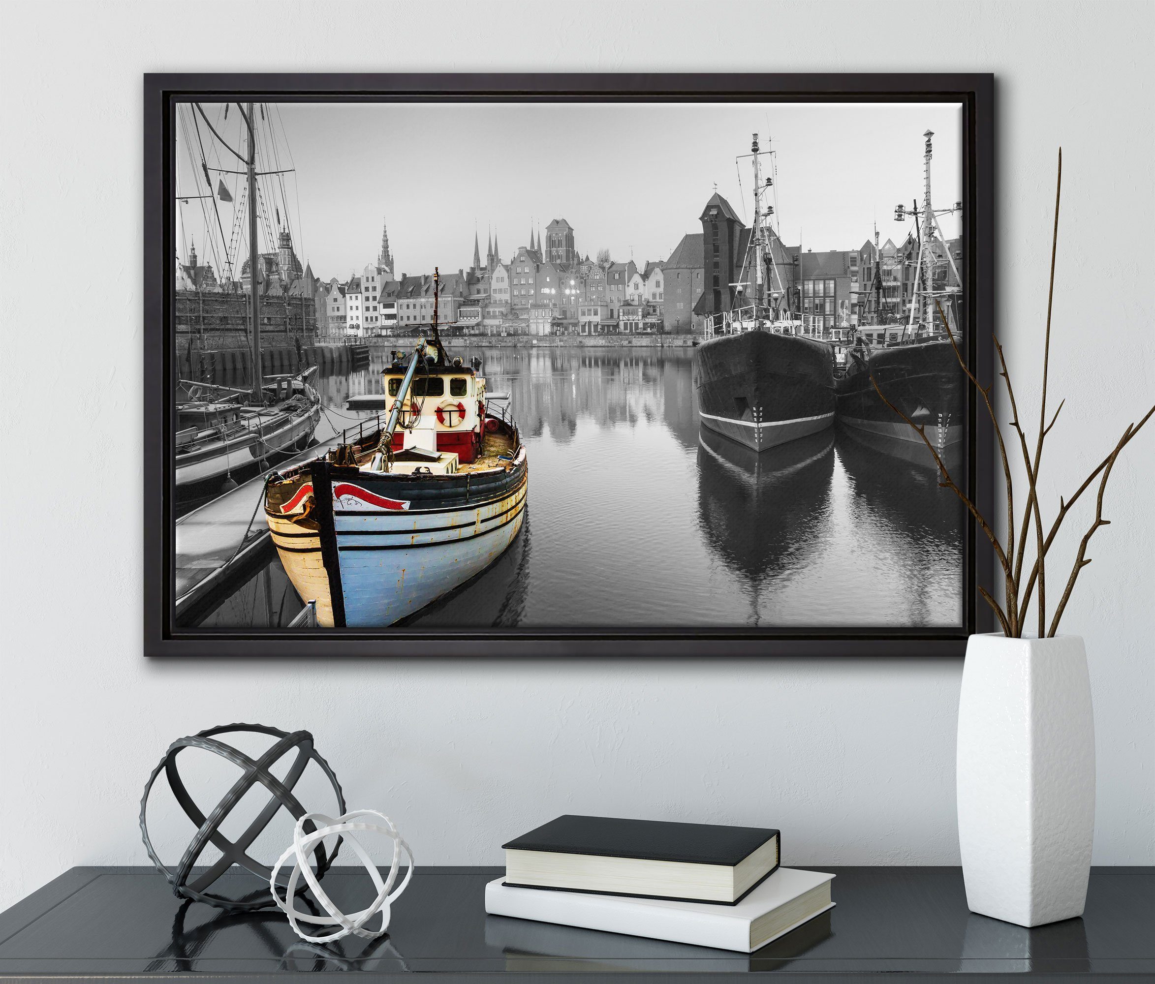 Pixxprint Leinwandbild Hafen Danzig - in in gefasst, Zackenaufhänger Schattenfugen-Bilderrahmen einem bespannt, inkl. Wanddekoration fertig (1 St), Polen, Leinwandbild