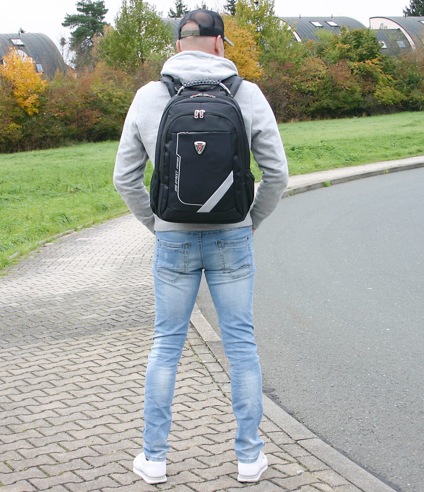 BAG STREET INTERNATIONAL Cityrucksack Großer Business Rucksack mit Laptopfach 17" gepolstert XXL Daypack, Laptop- / Notebook-Fach