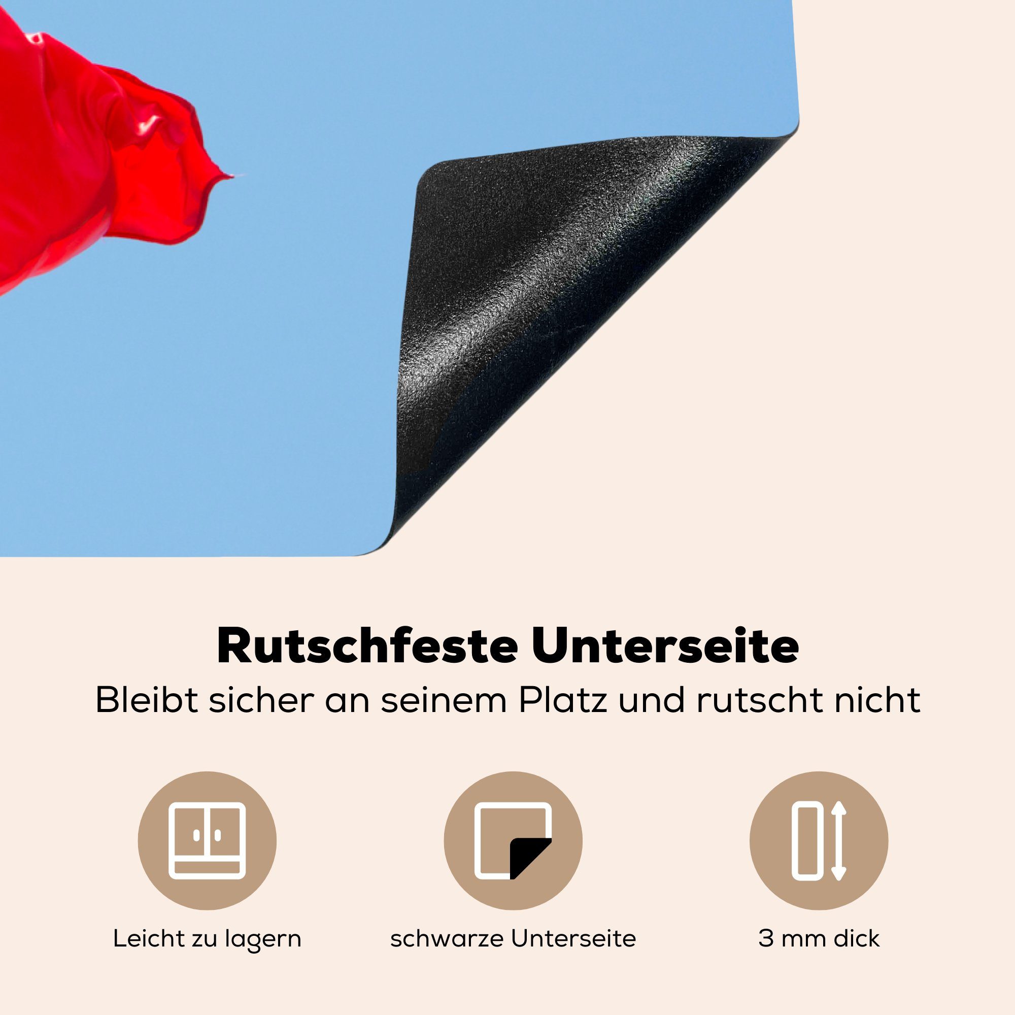 81x52 strahlend die (1 Ceranfeldabdeckung Herdblende-/Abdeckplatte Schutz Vinyl, für küche, Nationalflagge Induktionskochfeld bei Himmel, Albaniens cm, MuchoWow blauem tlg),