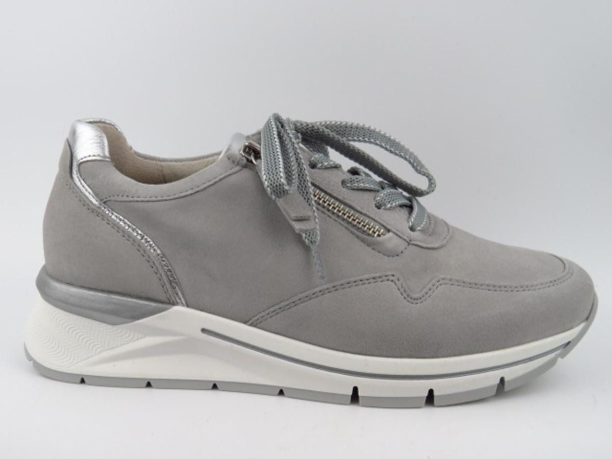 Grau (light grey/silber)