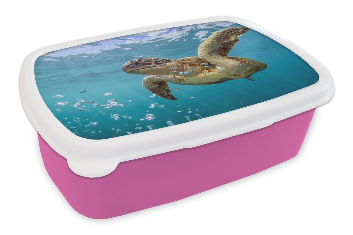 MuchoWow Lunchbox Eine Meeresschildkröte umgeben von Blasen, Kunststoff, (2-tlg), Brotbox für Erwachsene, Brotdose Kinder, Snackbox, Mädchen, Kunststoff rosa