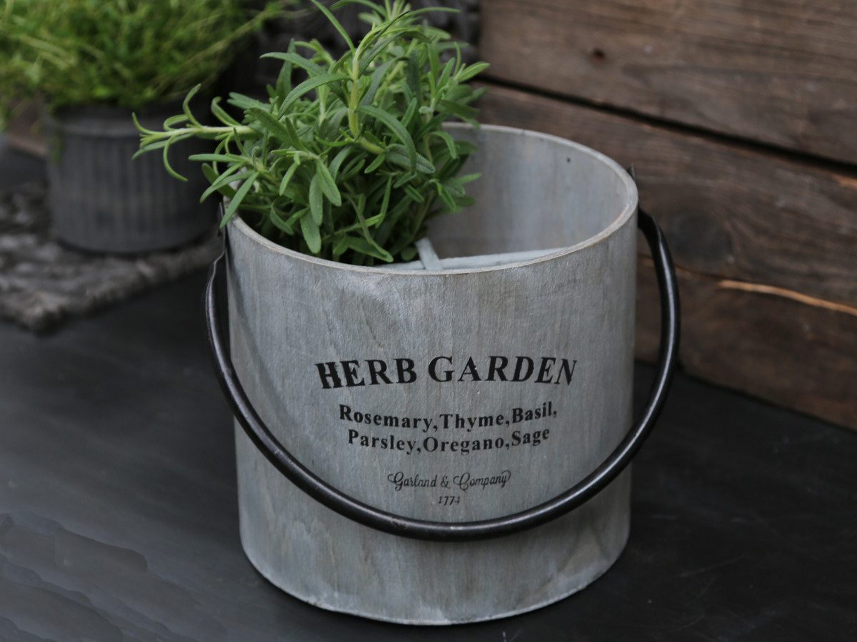 Chic Antique Gartengerätehalter Dekoeimer Holz Antikgrau Ø 20 cm Kräutertopf Vintage Landhaus, (Schriftzug „Herb Garden“ Antikgrau patiniertes Holz)