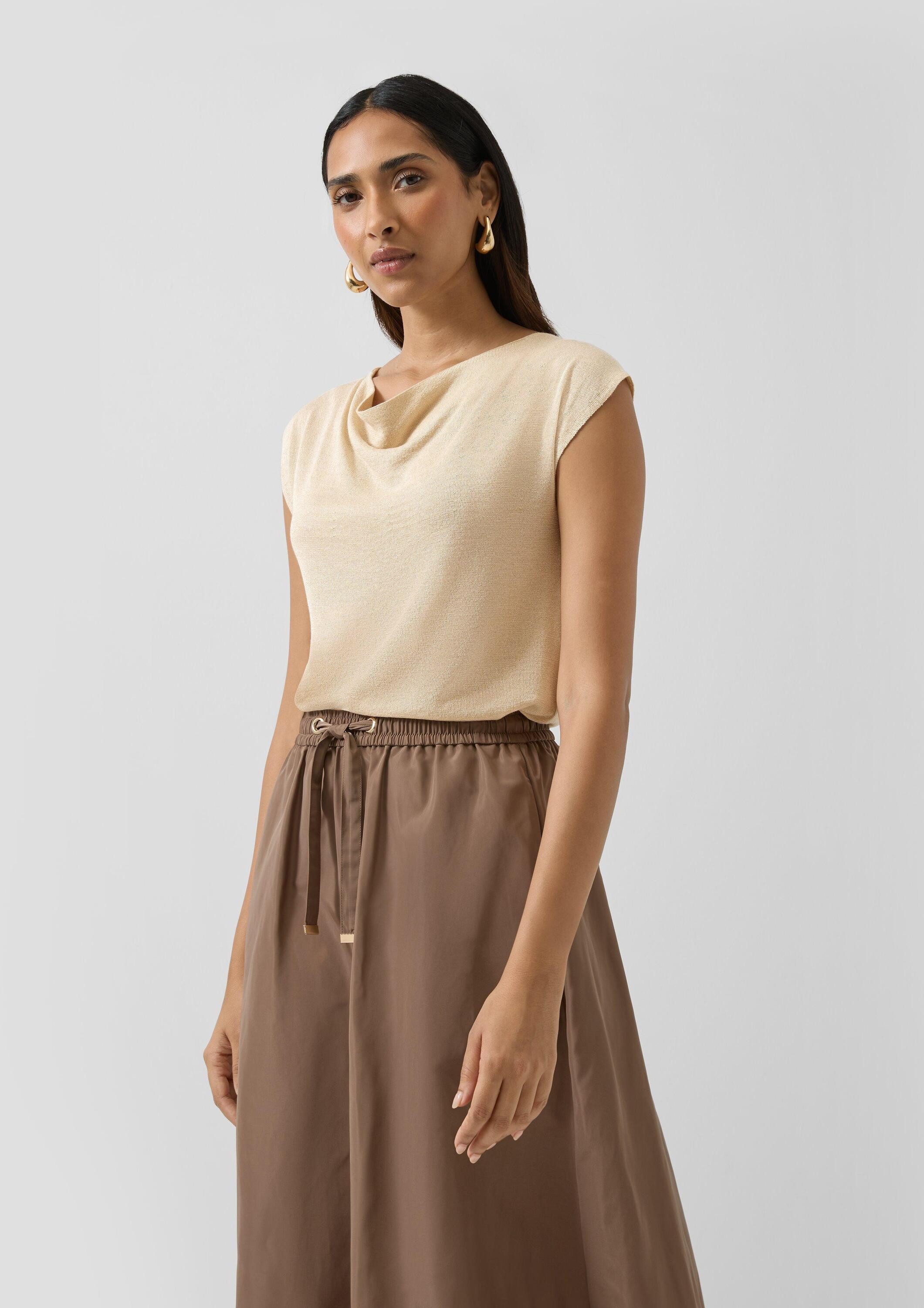 s.Oliver Kurzarmpullover Strickpullunder Fließendes Feinstrick-Shirt mit Wasserfallausschnitt und Glitzergarn