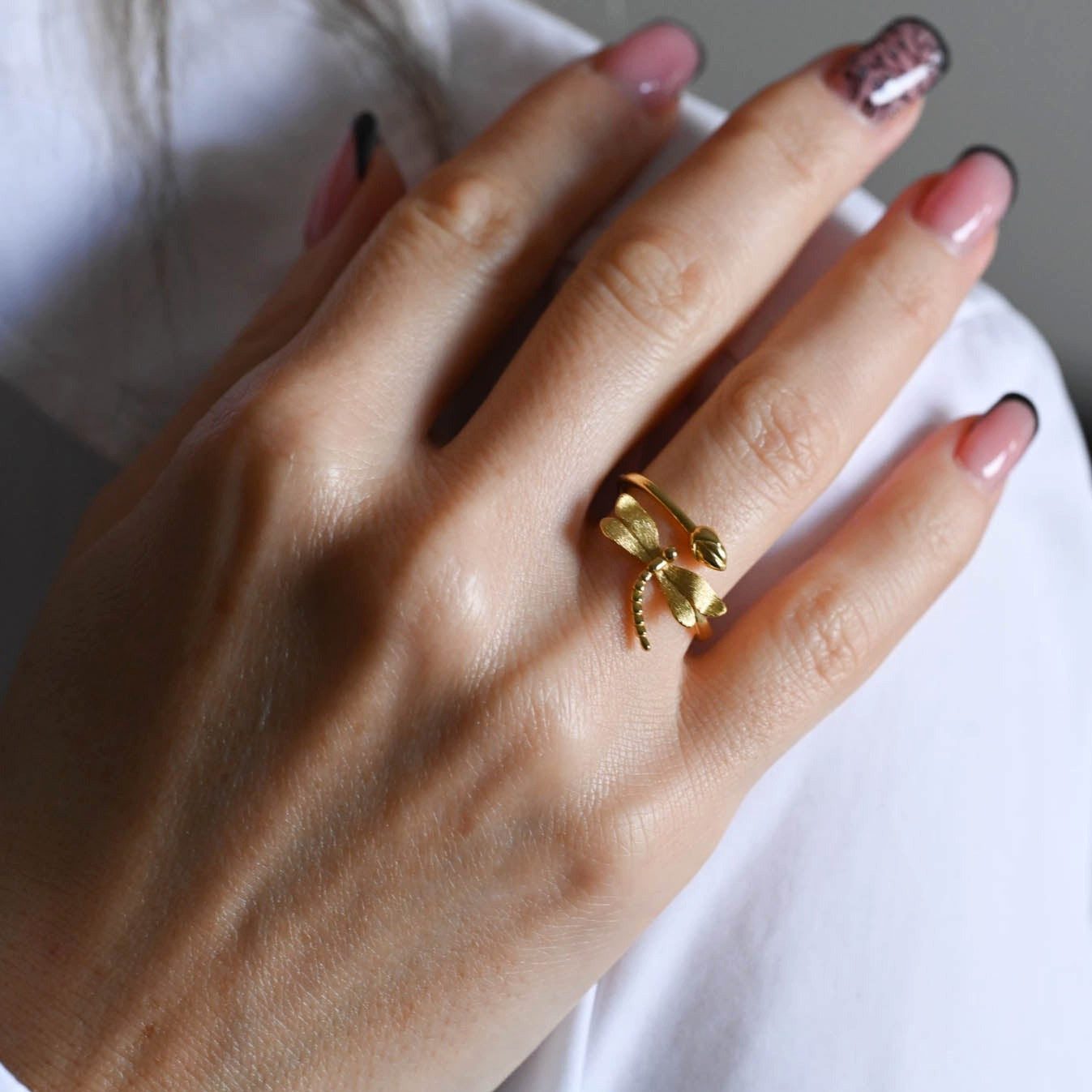 Runde Perlé Silberring Zarte Libelle, handgefertigter offener Ring, 925er S günstig online kaufen