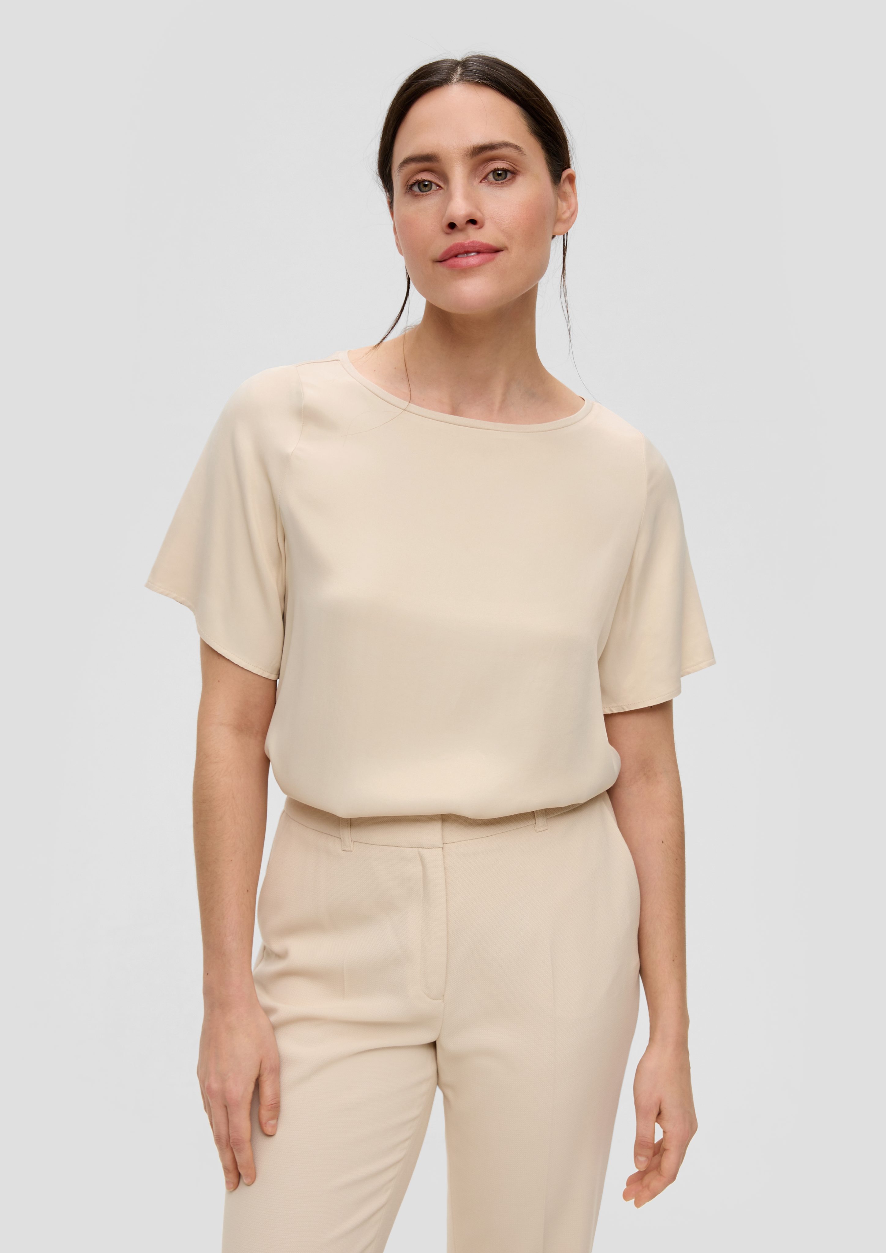 s.Oliver BLACK LABEL Kurzarmbluse Viskoseshirt in Satin-Optik