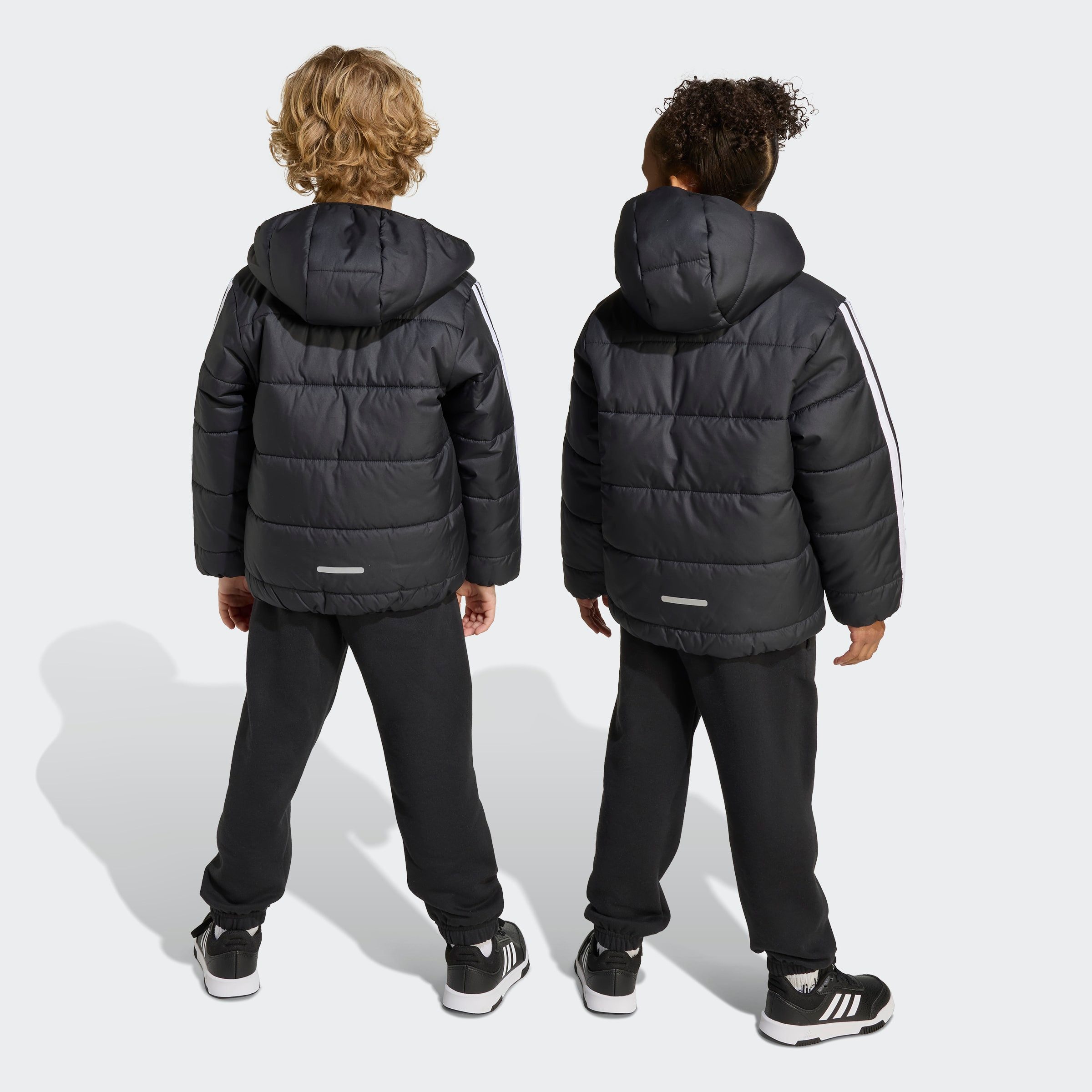 adidas Sportswear Winterjacke ESSENTIALS 3-STREIFEN GEFÜTTERTE für Kinder, mit Reißverschluss, leichtes Material