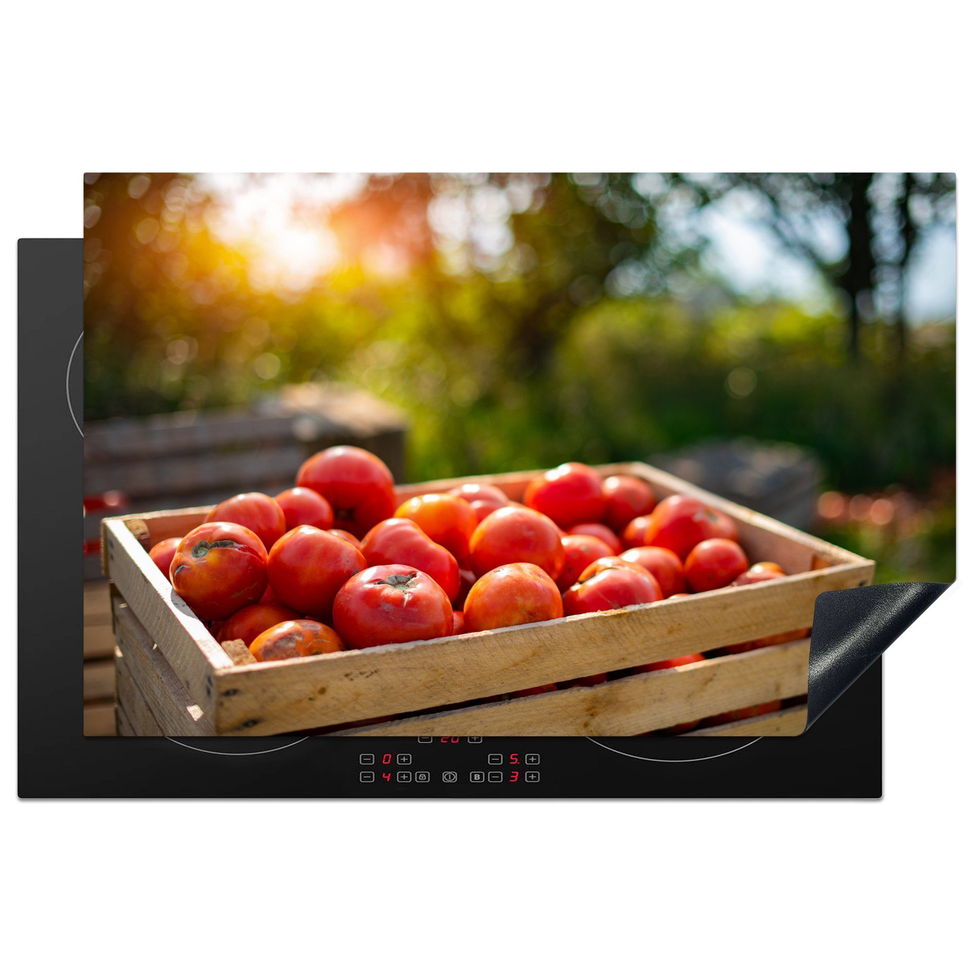MuchoWow Herdblende-/Abdeckplatte Rote Tomaten in einer Holzkiste und die Sonne, Vinyl, (1 tlg), 81x52 cm, Induktionskochfeld Schutz für die küche, Ceranfeldabdeckung