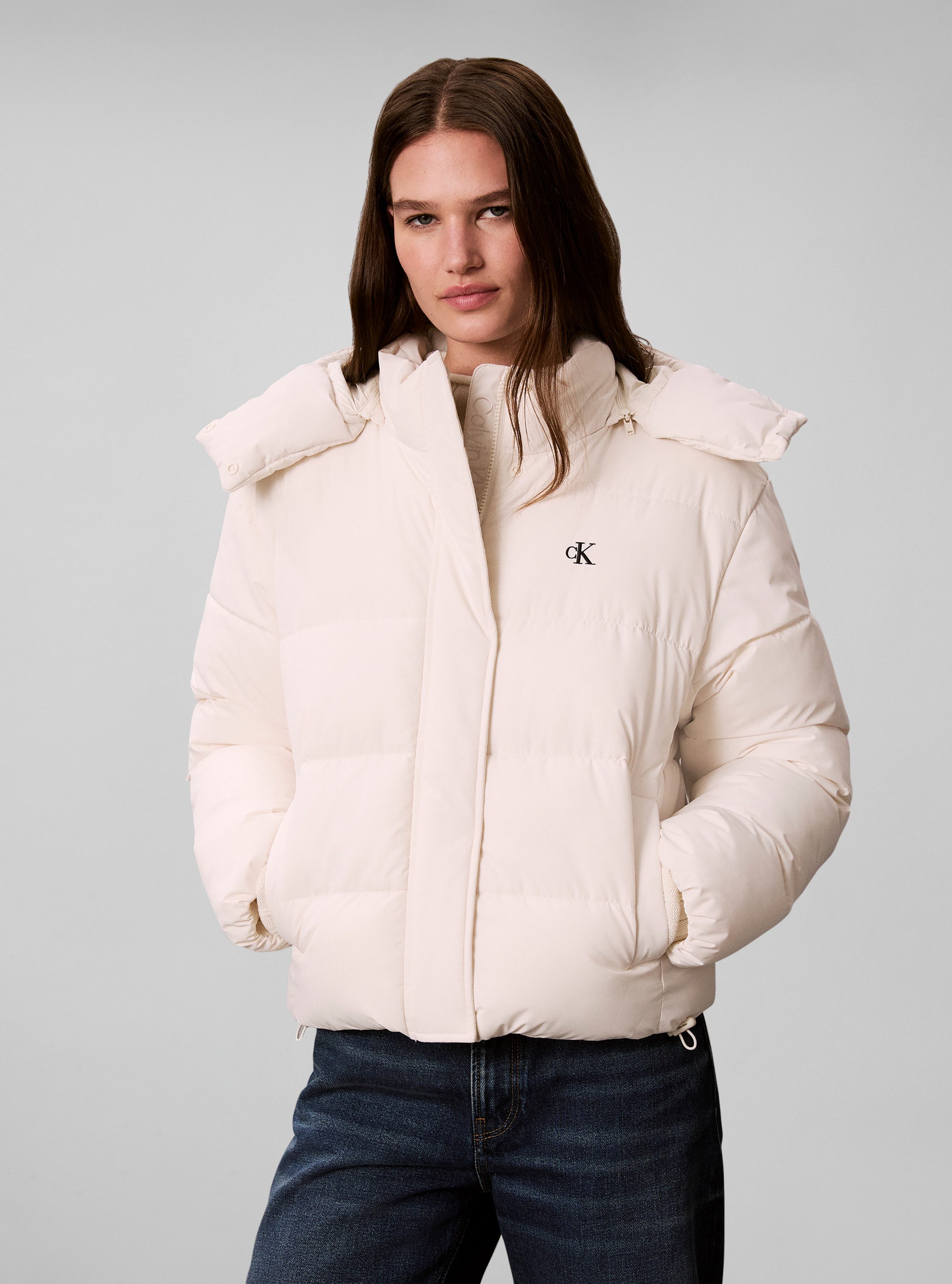 Calvin Klein Jeans Steppjacke abnehmbare Kapuze, kurze Form, verdeckter Reißverschluss