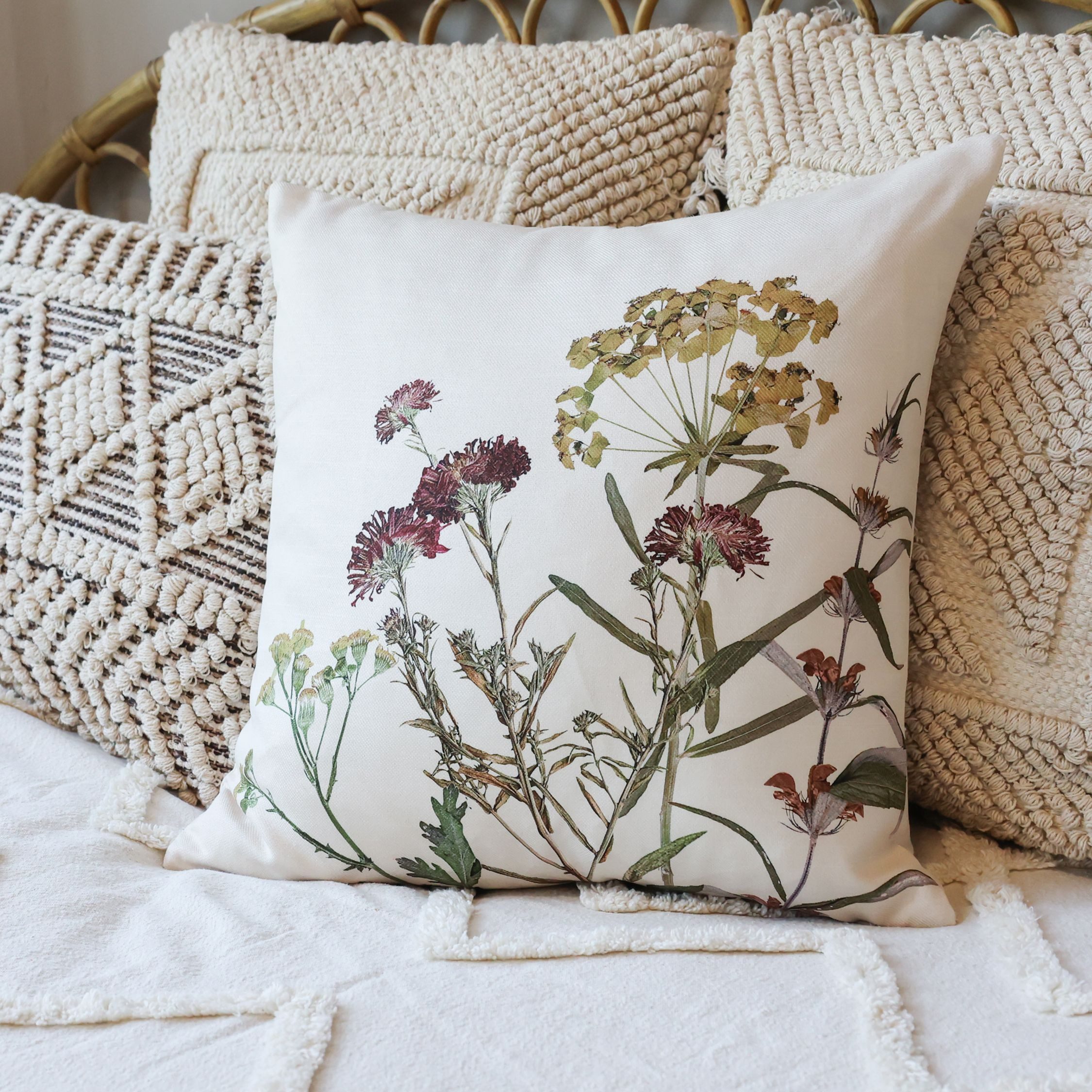 Chic Antique Kissenhülle Aix Kissenbezug Blumendruck günstig online kaufen