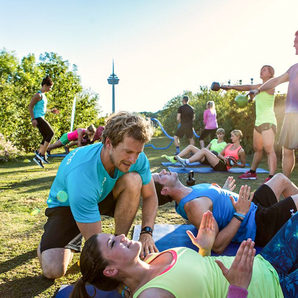 Jochen Schweizer Erlebnisgutschein Fitness Bootcamp, Deine neue Fitnessformel: Leistung + Teamspirit + Sauerstoff = Körper…