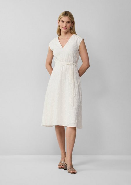 s.Oliver BLACK LABEL Minikleid Kurzes Baumwollkleid mit Stickereien und V-A günstig online kaufen