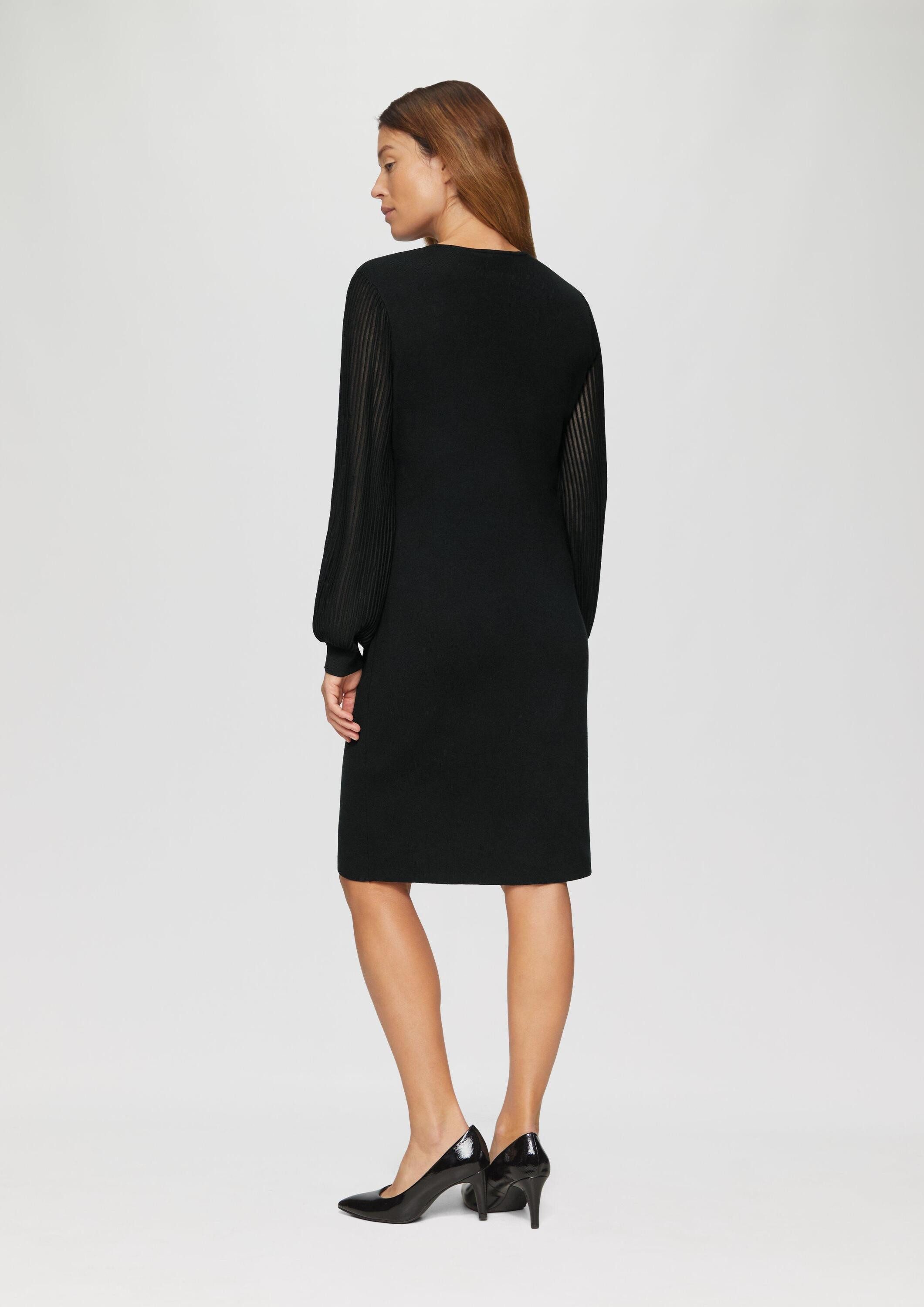 s.Oliver Minikleid Kleid Feinstrick-Kleid mit semitransparenten Ärmeln