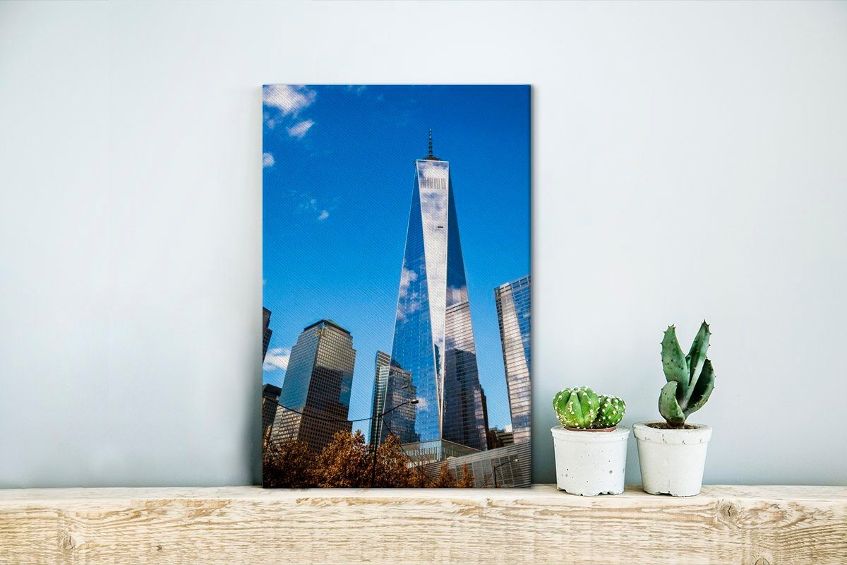 Gemälde, cm 20x30 fertig World Trade Center inkl. Leinwandbild One (1 Staaten den im OneMillionCanvasses® bespannt Das Vereinigten in Leinwandbild Herbst, Zackenaufhänger, St),