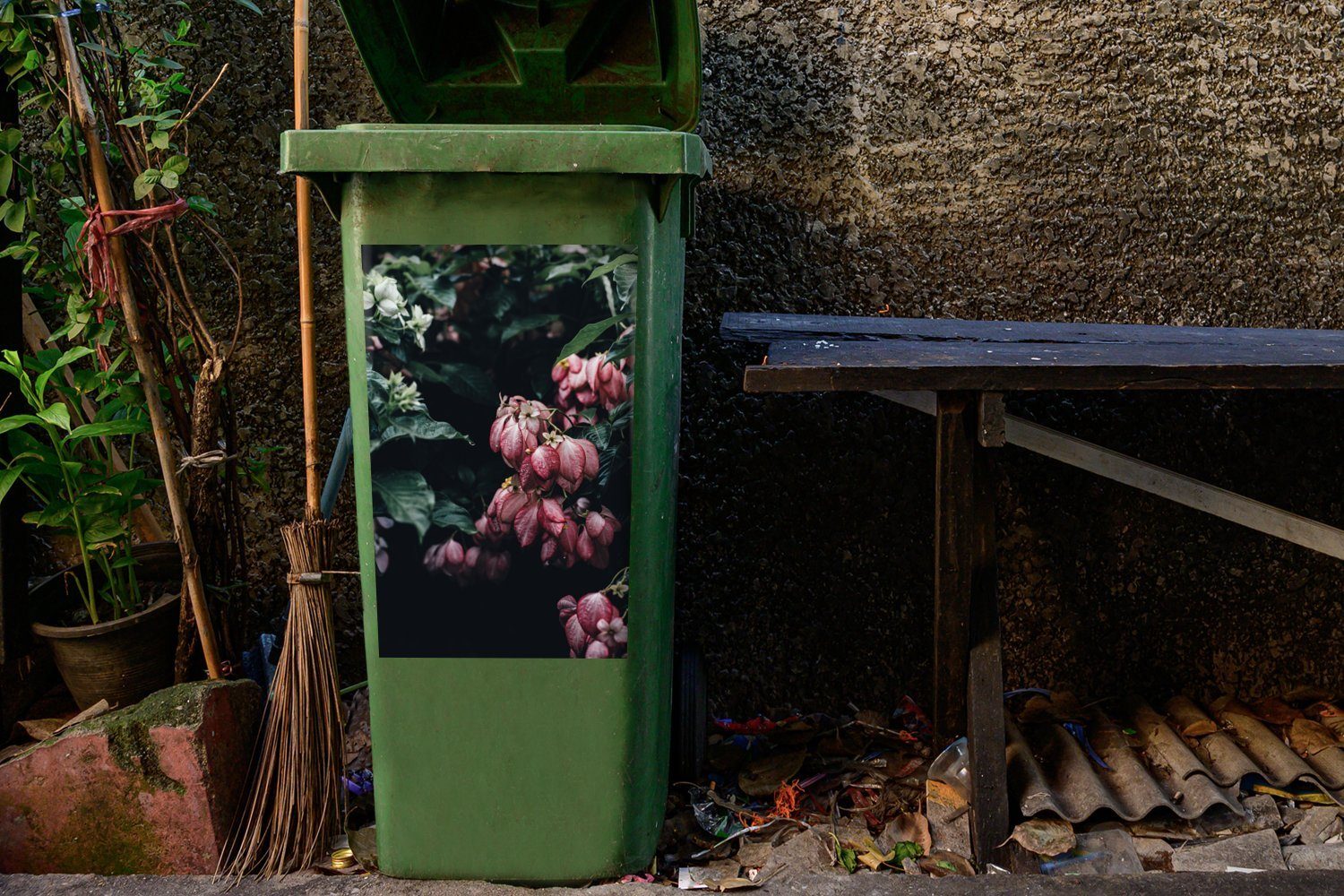 Mülltonne, Wandsticker Mülleimer-aufkleber, Blumen St), (1 - MuchoWow Container, - Abfalbehälter Sticker, Rosa Wasser