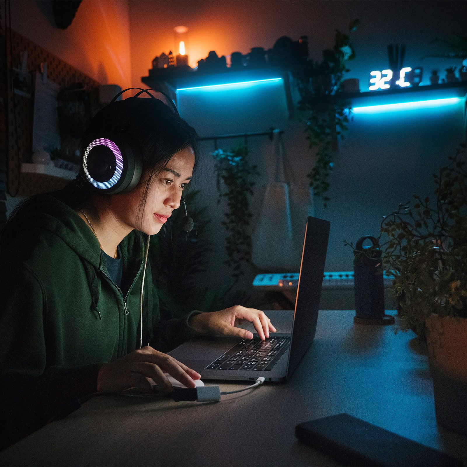 B.K.Licht LED-Streifen 3-5m RGB Band dimmbar Farbwechsel selbstklebend Fernbedienung USB 5V, 3m Stripe kürzbar 90 LEDs 9,9W Wohnzimmer Schlafzimmer - BKL1562