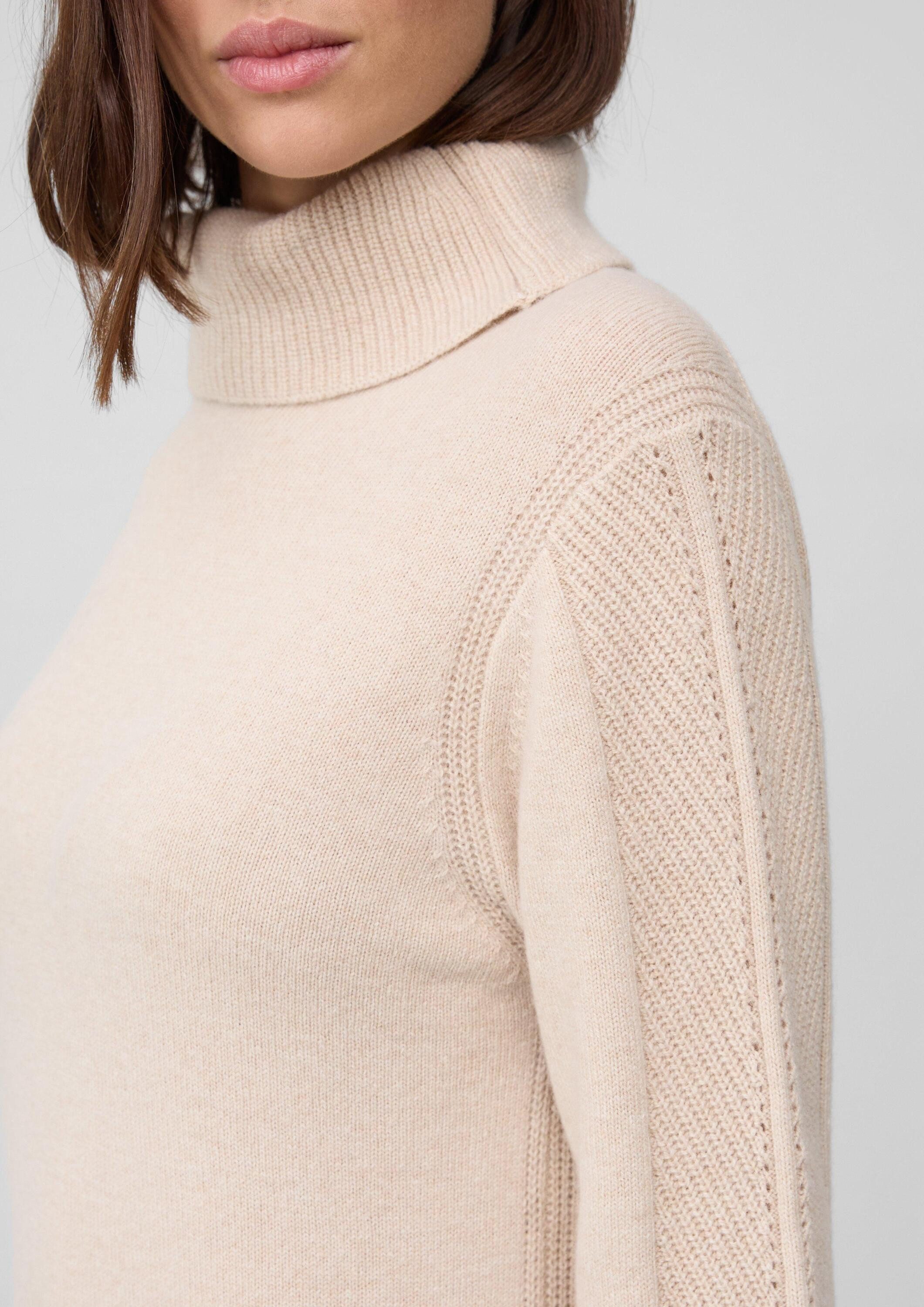 s.Oliver Midikleid Kleid Gestricktes Midikleid mit Rollkragen und Ajourdetails