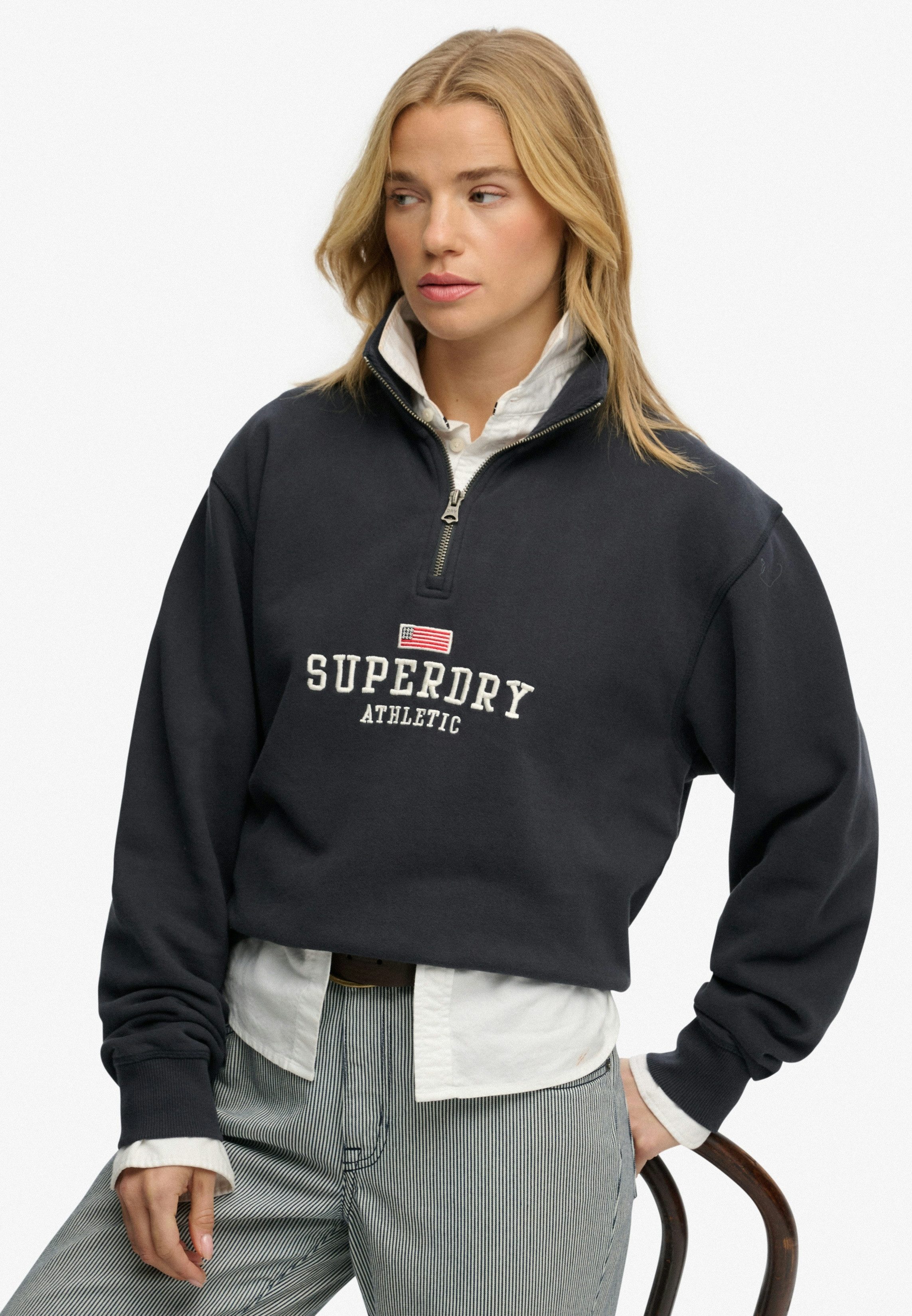 Superdry Sweatshirt ATH ESS GRAPHIC HALF ZIP