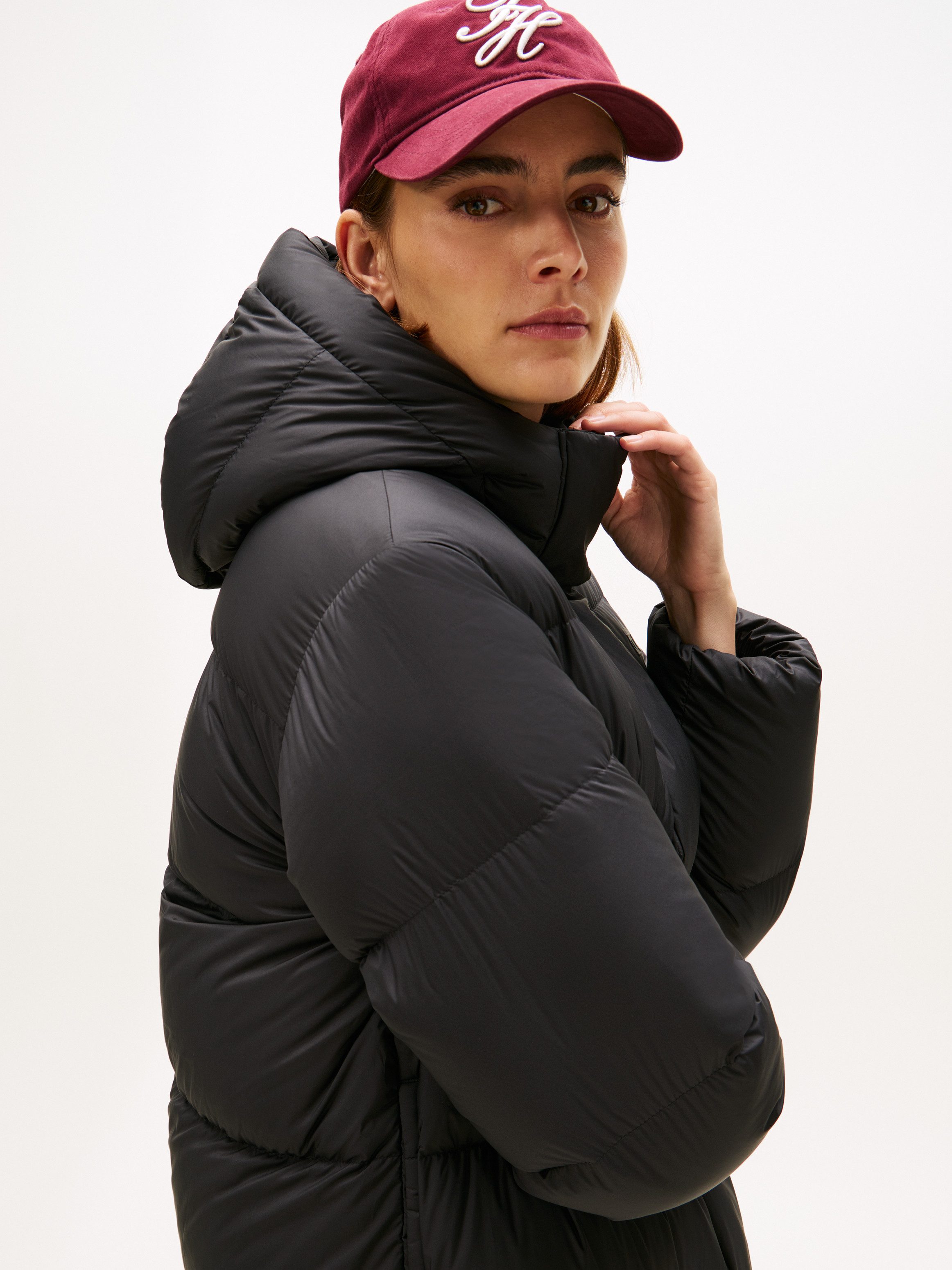 Tommy Hilfiger Steppmantel MODERN DOWN REG COAT mit wärmenden Material gefüttert