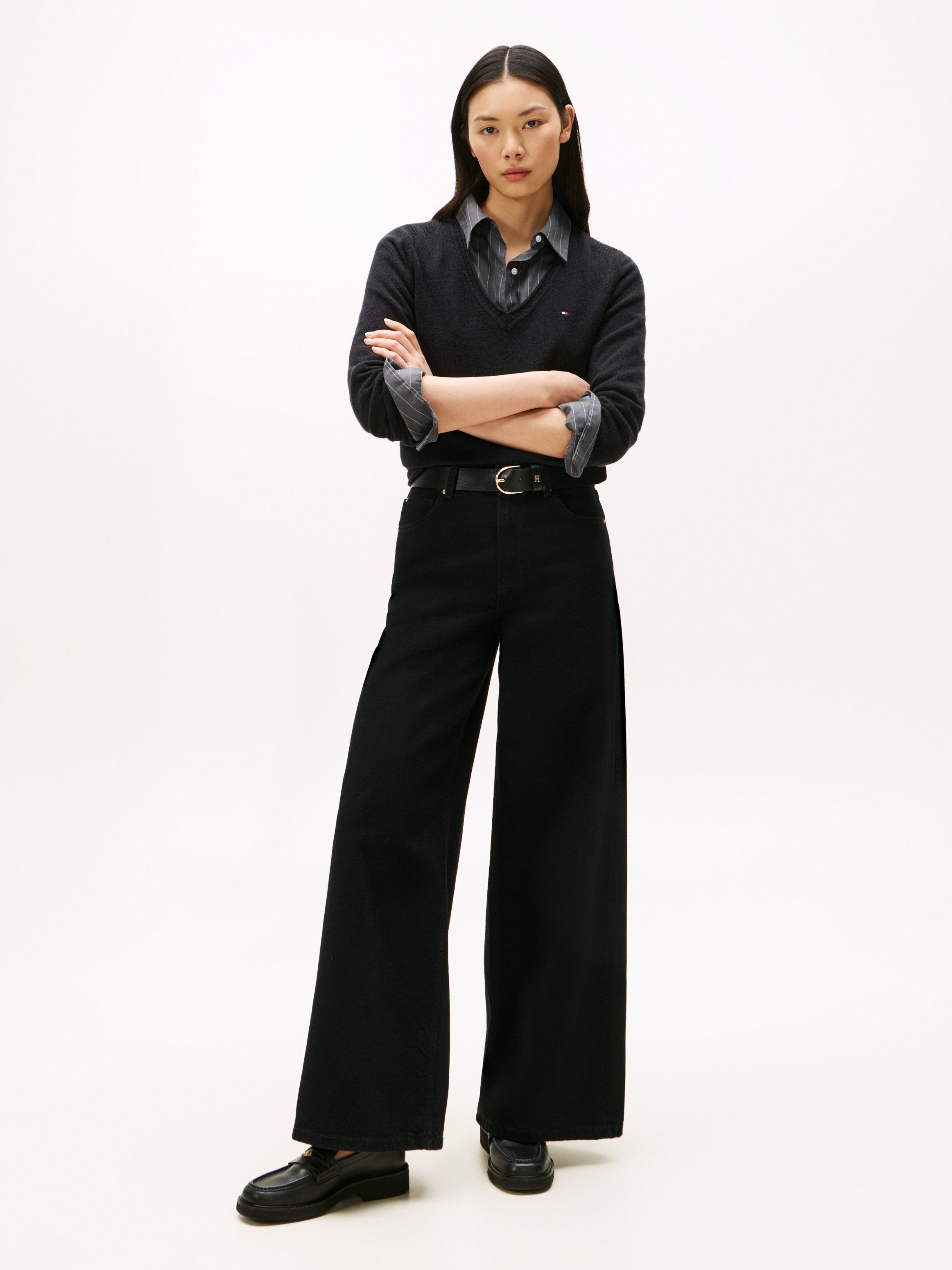 Tommy Hilfiger Strickpullover SOFT WOOL V-NK SWEATER aus reiner Wolle