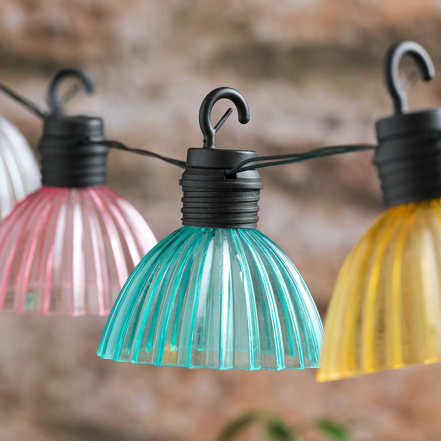 Lights4fun LED-Lichterkette Solar Lichterkette Pastellfarben „Lustre“ – 10 warmweiße LEDs, 8 Effek
