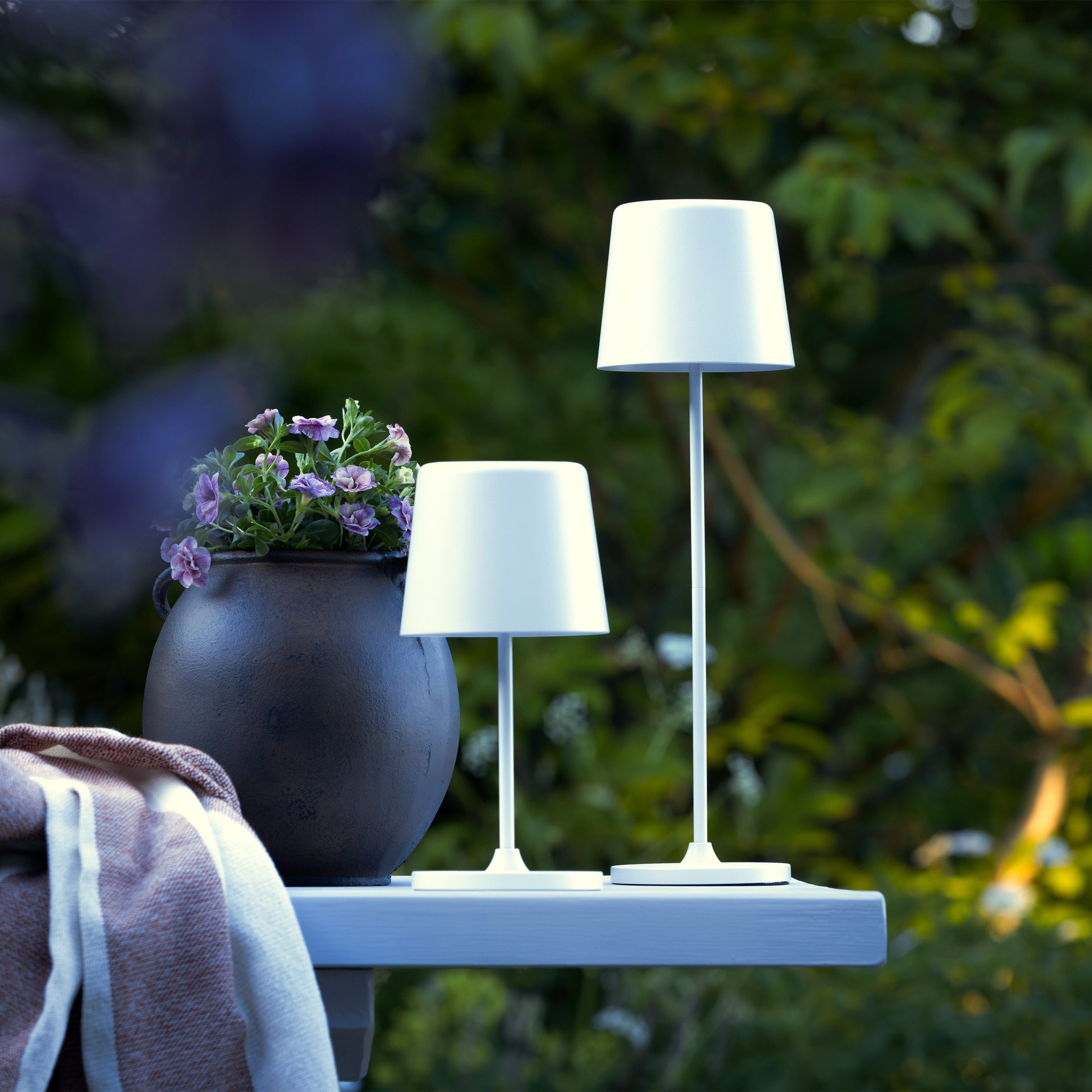 Lightbox Tischleuchte, LED fest integriert, Warmweiß, Portable LED Außen Tischlampe, 37 cm, 310lm, Touchdimmer, USB, weiß