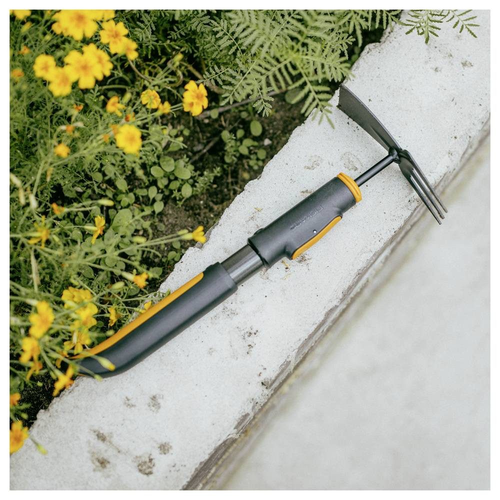 Fiskars Doppelhacke Gartenhacke 1080695 50 mm QuikFit™