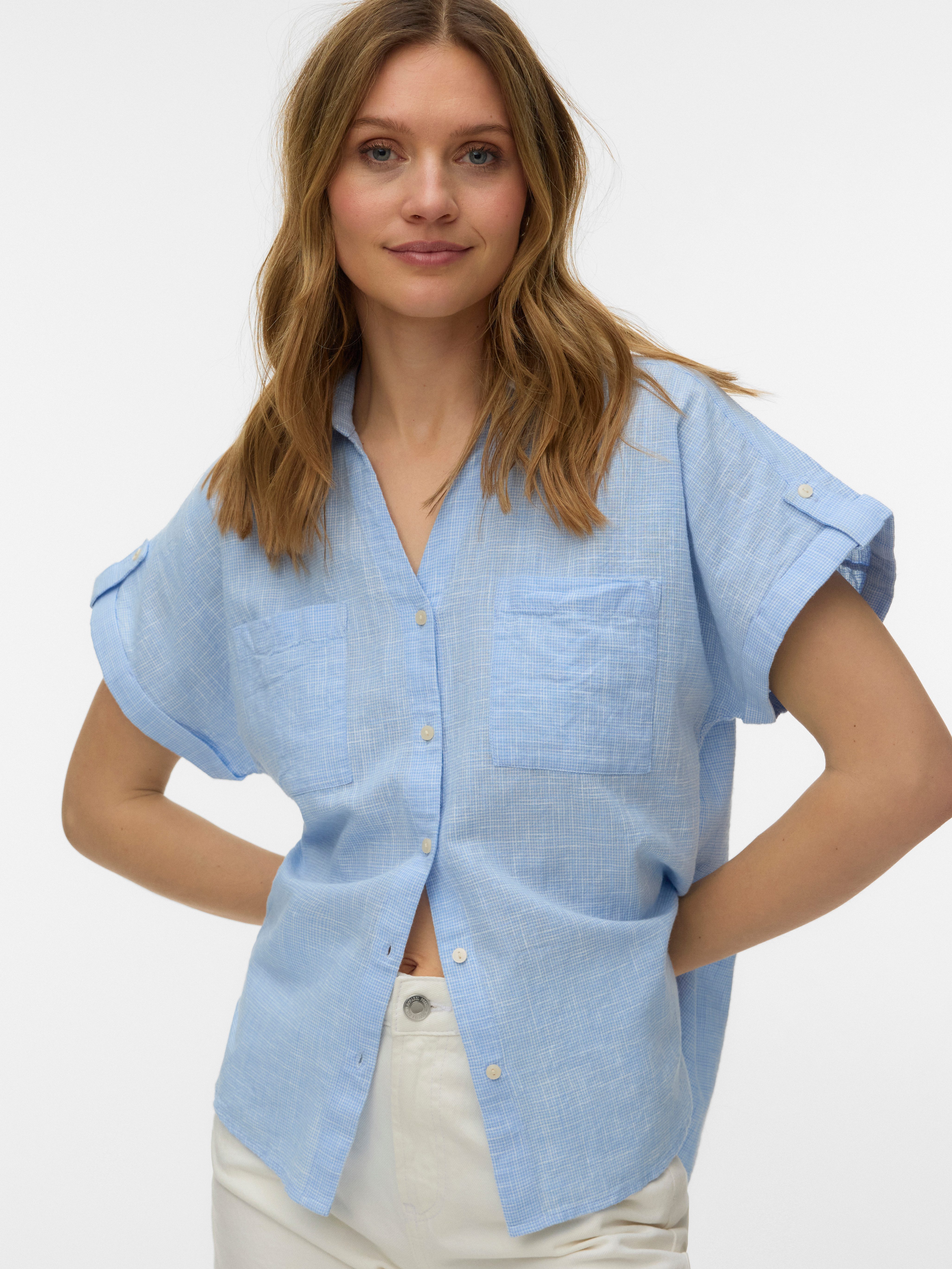 Kurzarmbluse VMTHILDE SS SHIRT WVN NOOS