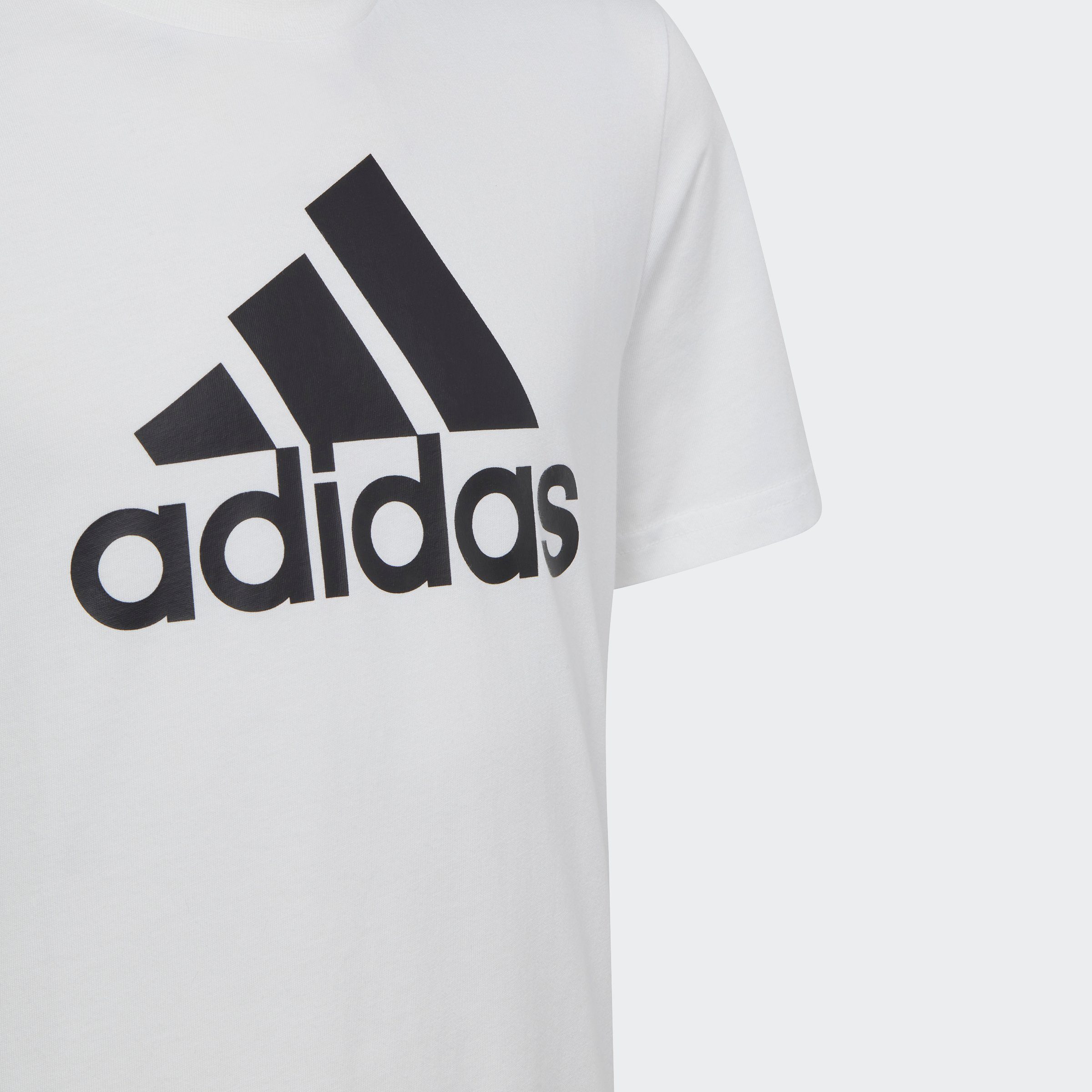 U BL Sportswear White Black / TEE adidas T-Shirt
