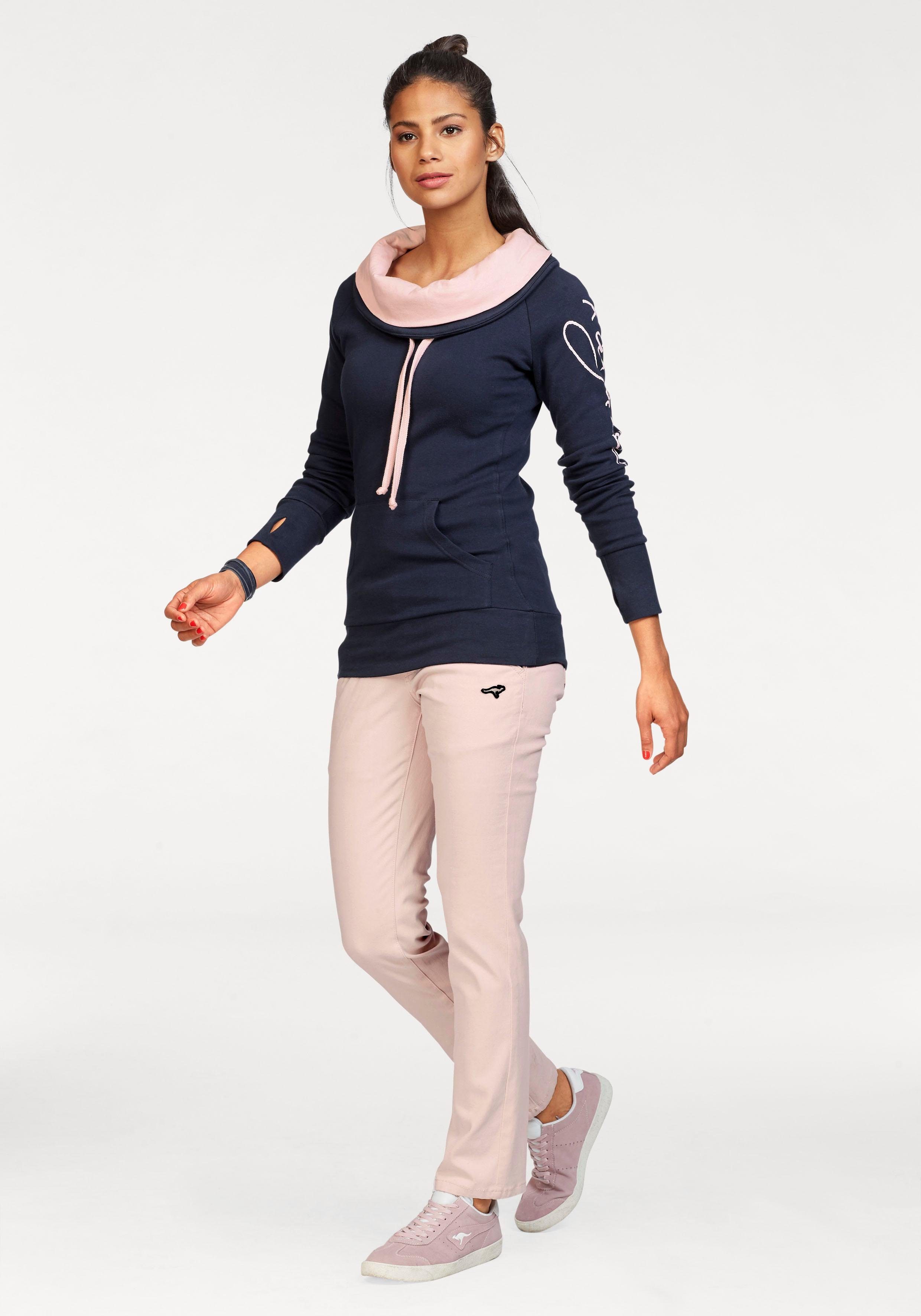 KangaROOS Longsweatshirt figurbetonter Schnitt, mit stylischem Logodruck