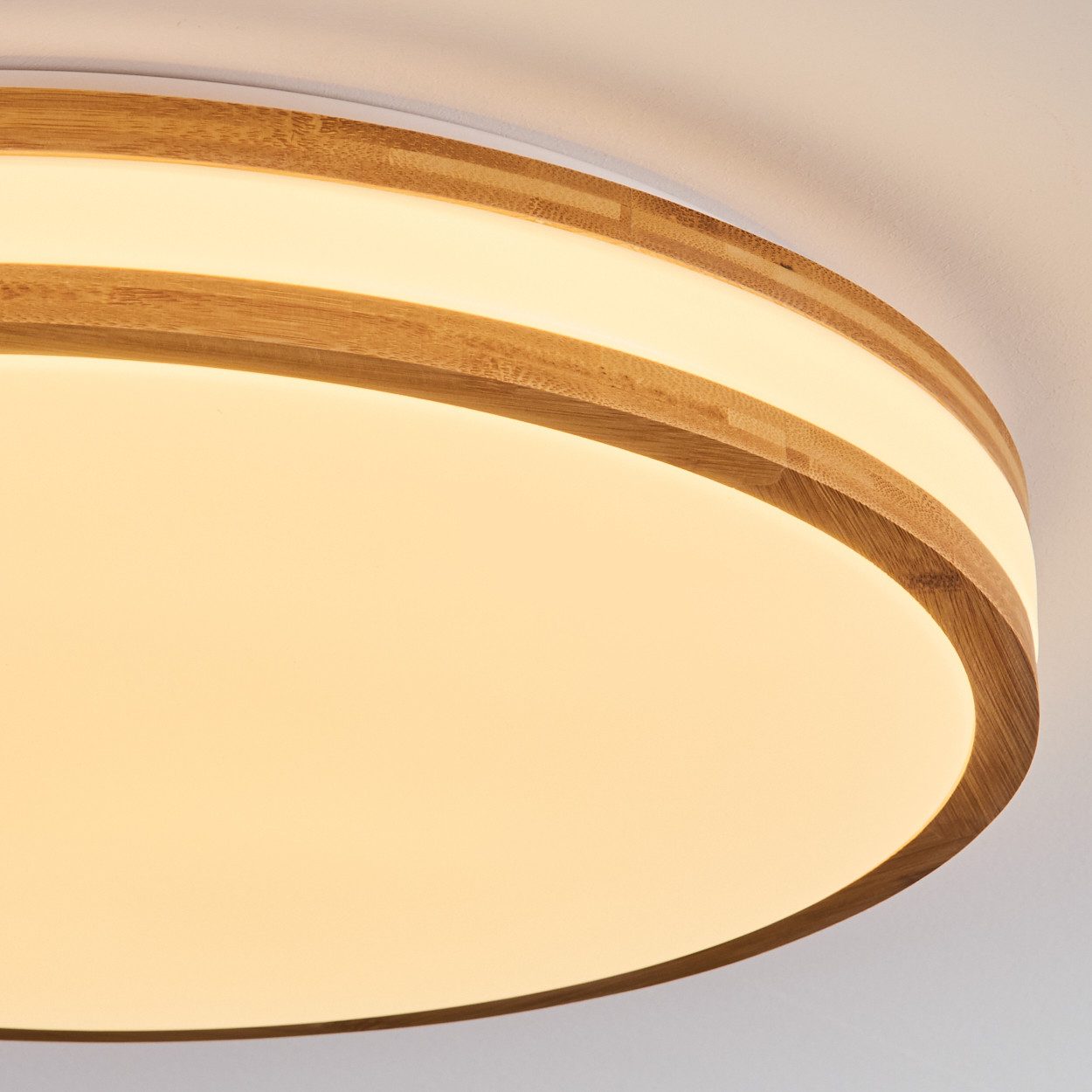 hofstein Deckenleuchte dimmbare Deckenlampe aus Metall/Bambus/Kunststoff in Weiß/Natur, LED wechselbar, 3000 - 6000 Kelvin, LED Leuchte(50cm), 4100 Lumen, 3000 -6000 Kelvin, inkl. Fernbedienung