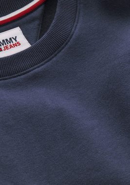 Tommy Jeans Sweatshirt TJW REGULAR FLEECE C NECK mitTommy Jeans Logo-Flag auf der Brust