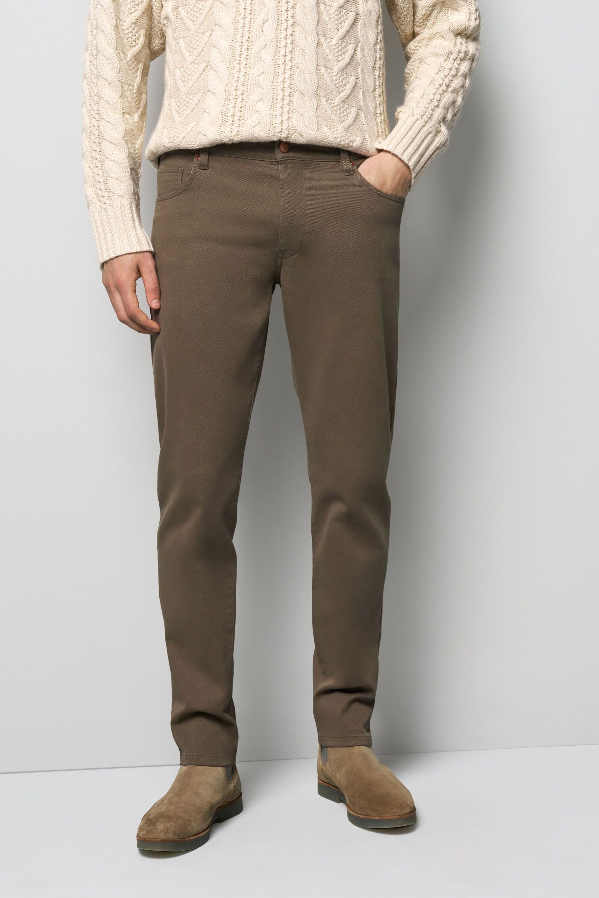 Chinos Five-Pocket Chino