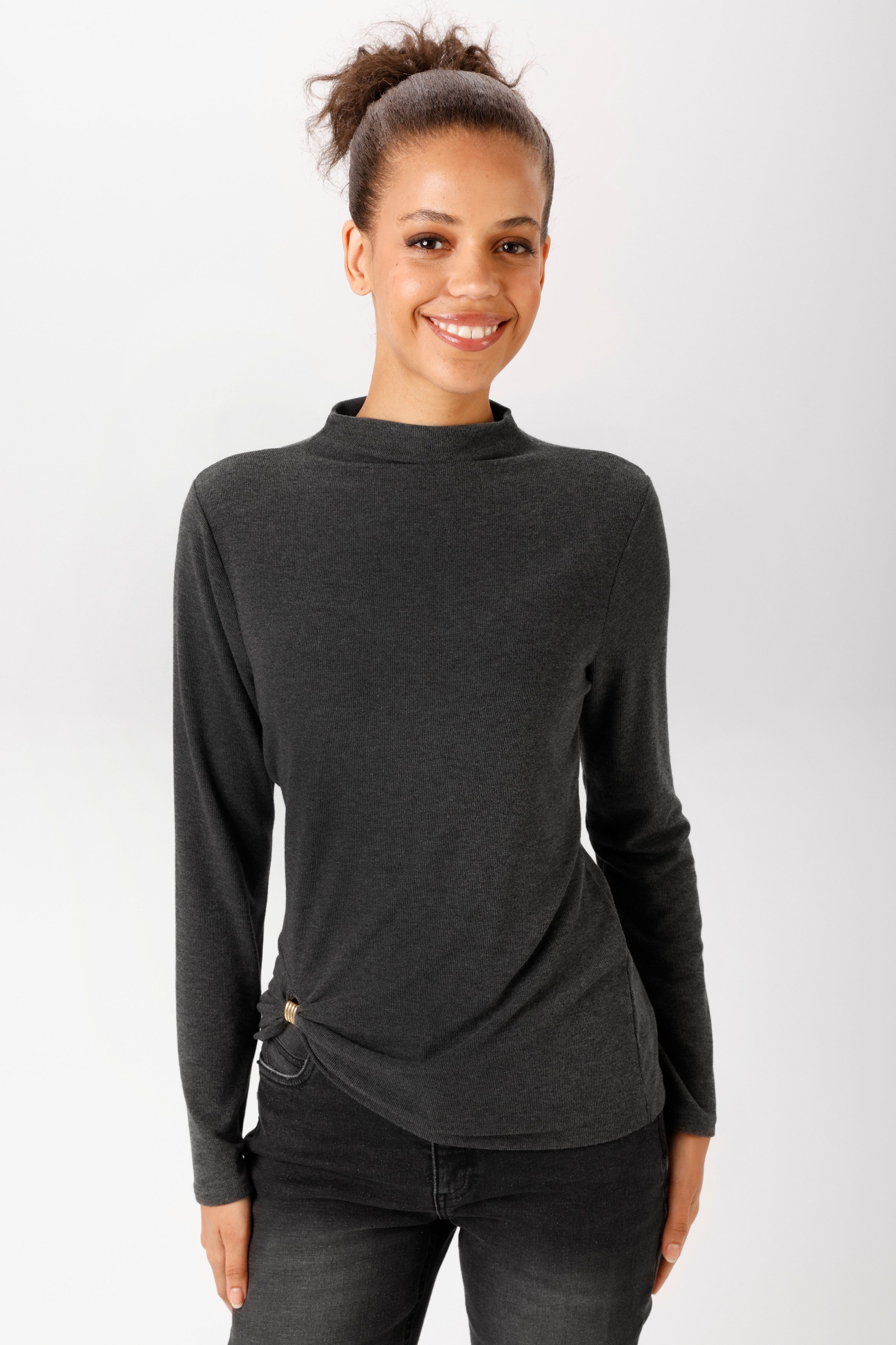 Aniston CASUAL Langarmshirt mit dekorativer Schnalle am Saum - NEUE KOLLEKTION