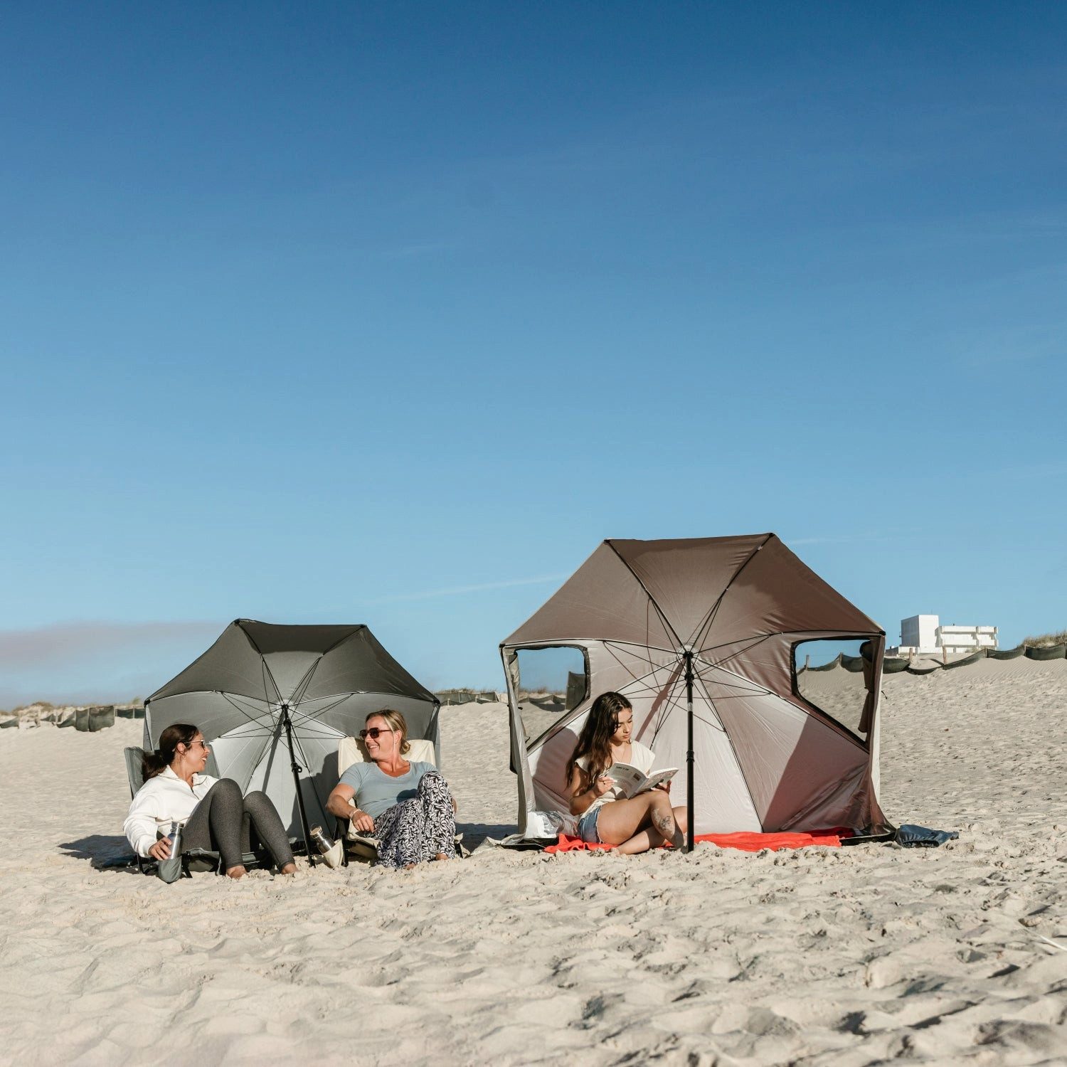 VirtuFit Sonnenschirm VirtuFit Strandparasol mit Windschirm 160 cm Schwarz