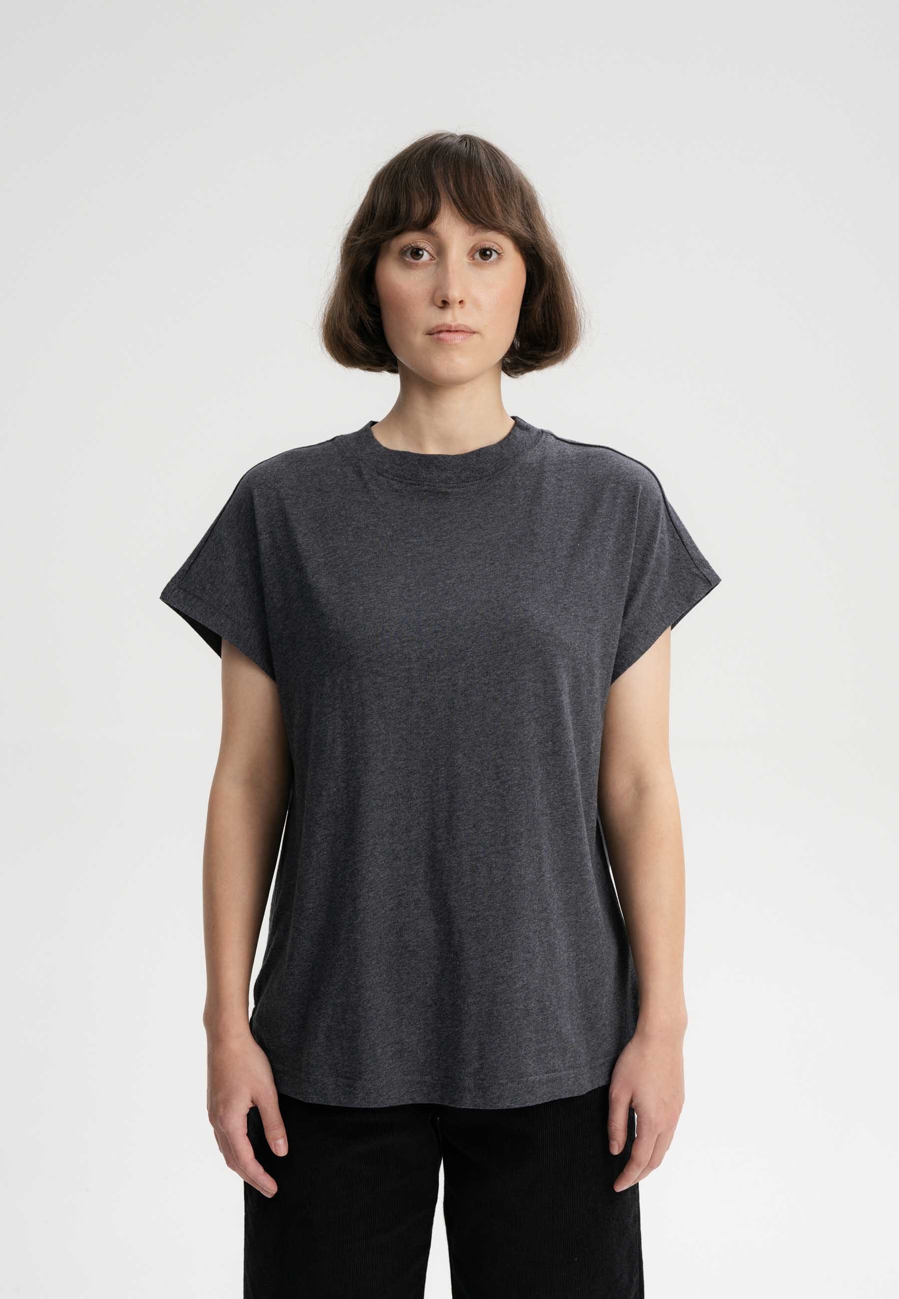 MELA Kurzarmshirt T-Shirt Style MADHU clean